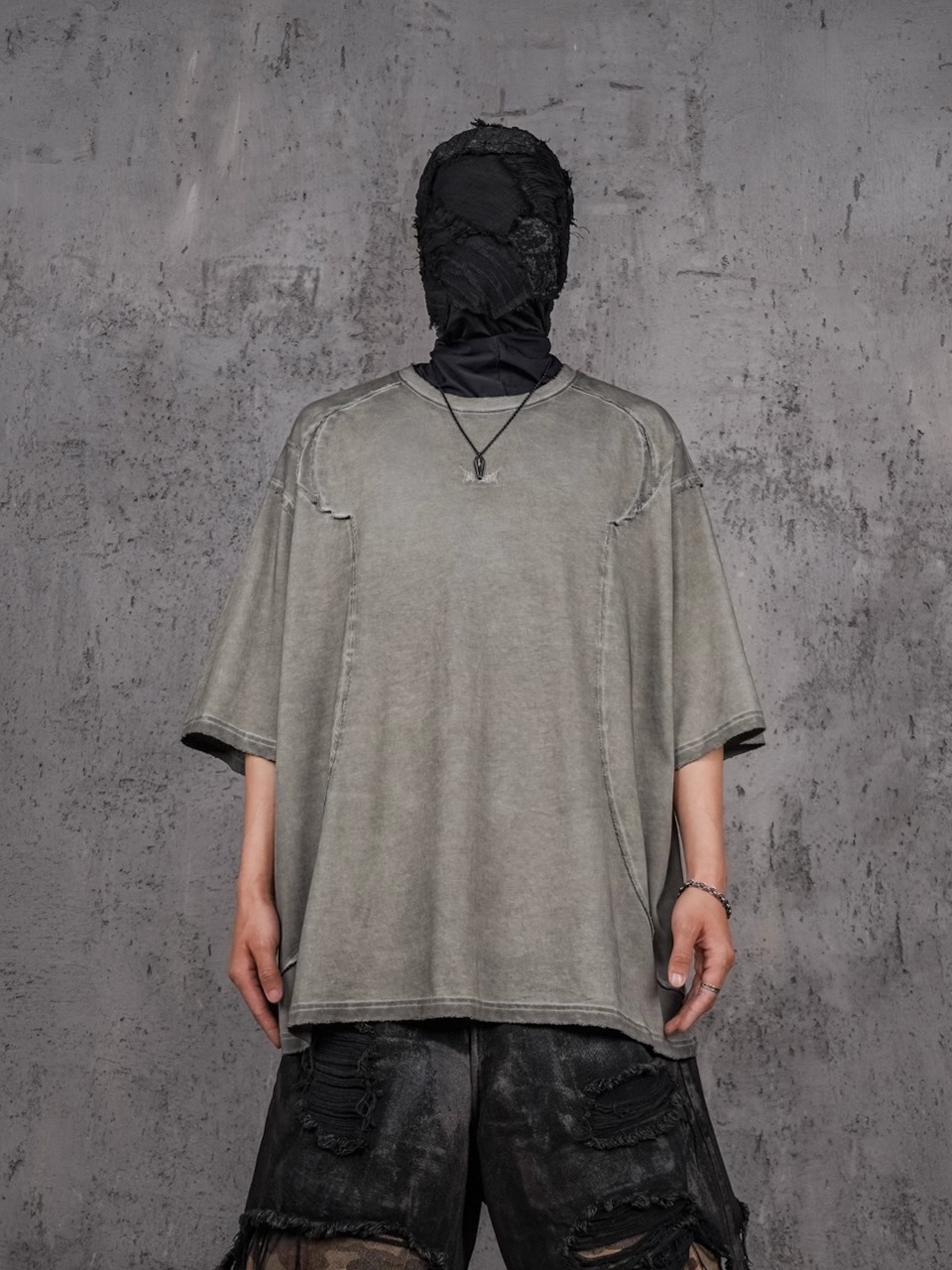 UNDERWATER Wasteland Devil Structure Tee