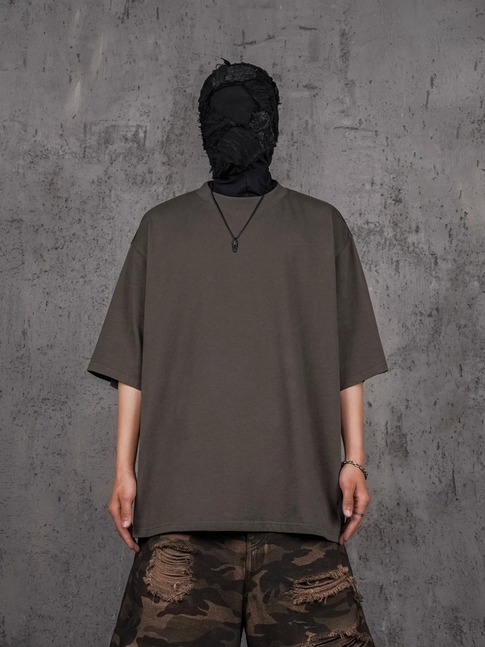 UNDERWATER SS24 Faded Earthtone Basic Tee