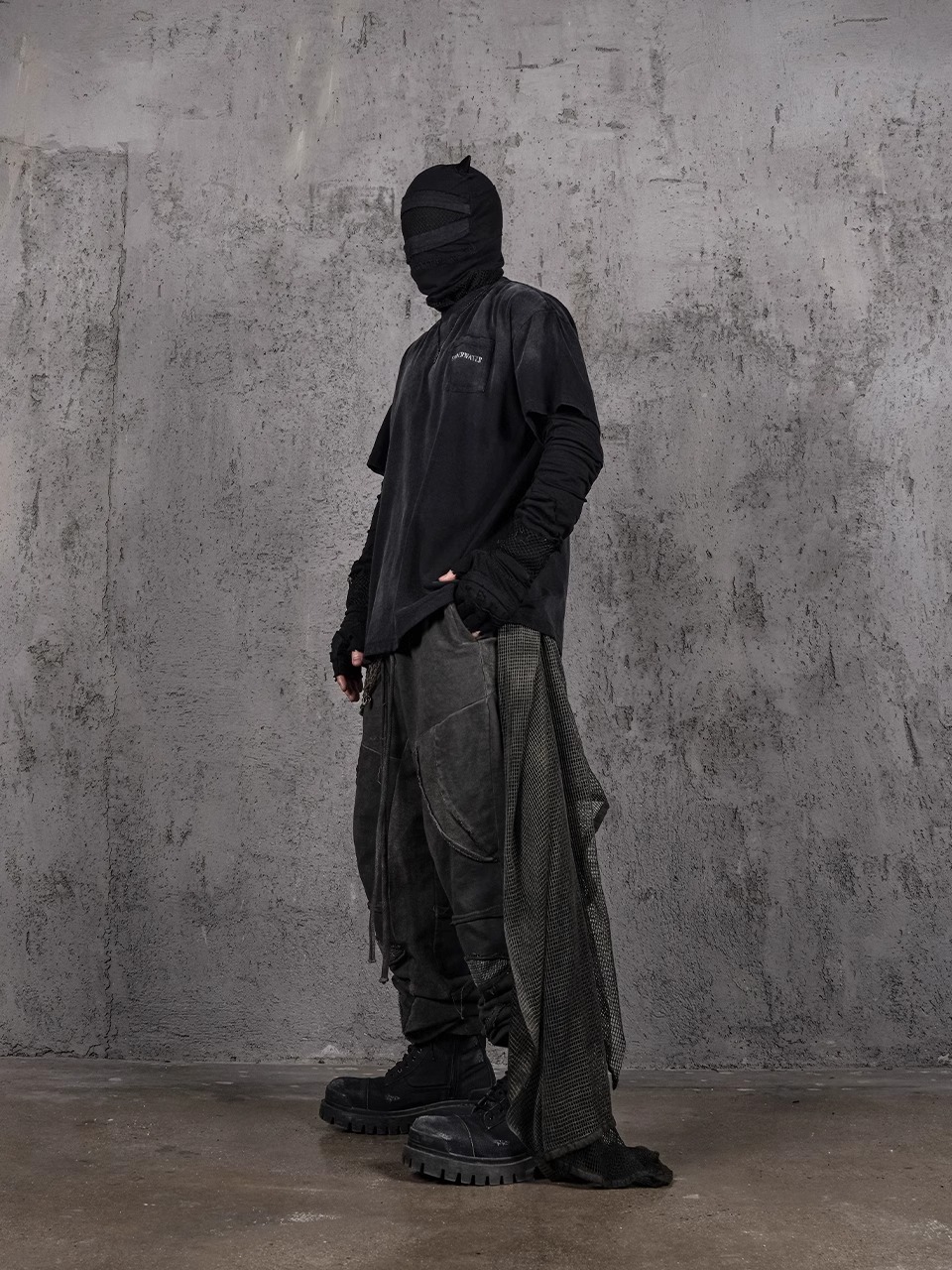 UNDERWATER Faded Curse Pocket Tee