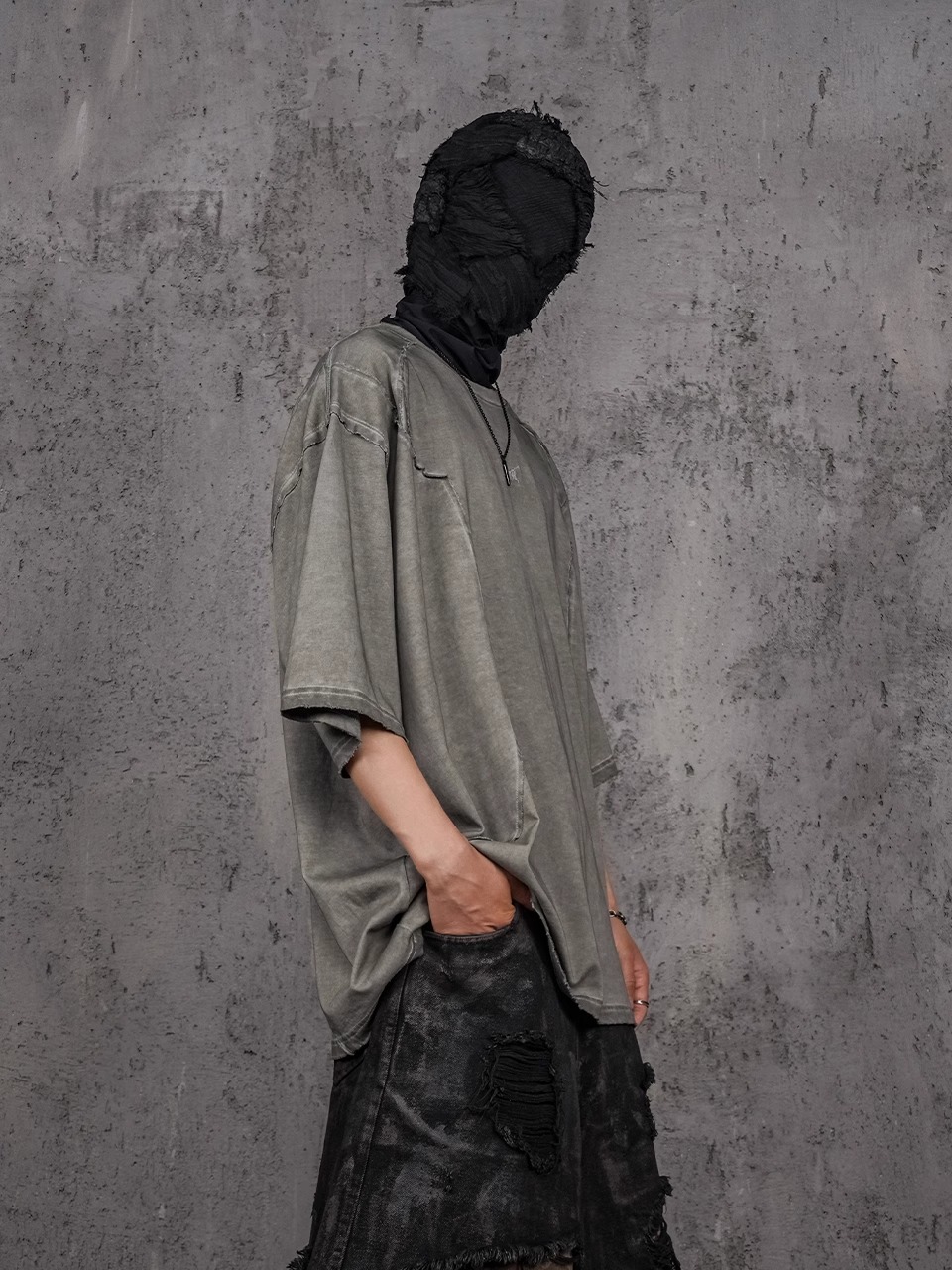 UNDERWATER Wasteland Devil Structure Tee