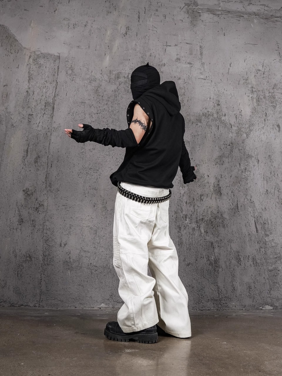 UNDERWATER Inferno Edge Hoodie Vest