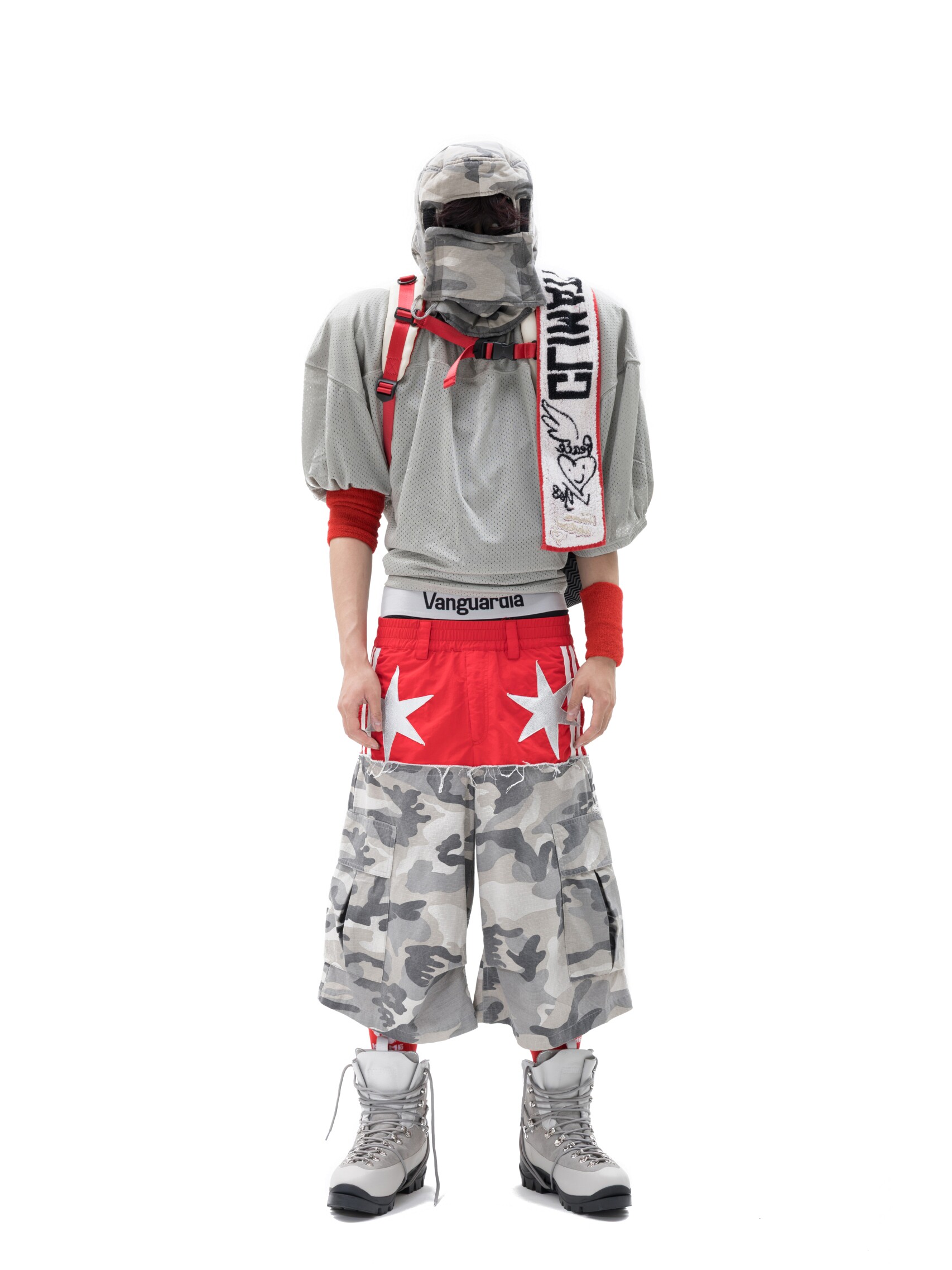 “Polaris“ Reconstructed Camouflage Capris