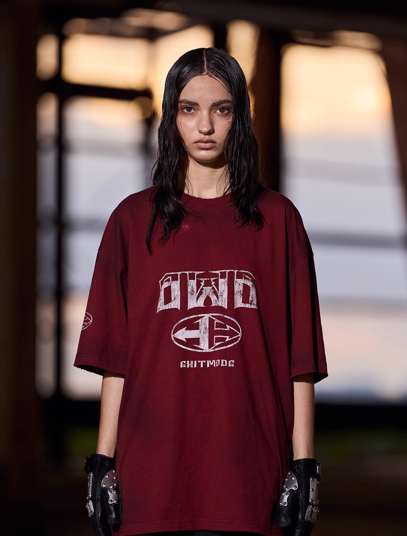 BLINDNOPLAN 24SS EXIT MODE Distressed and Printed Dual-tone T-shirt