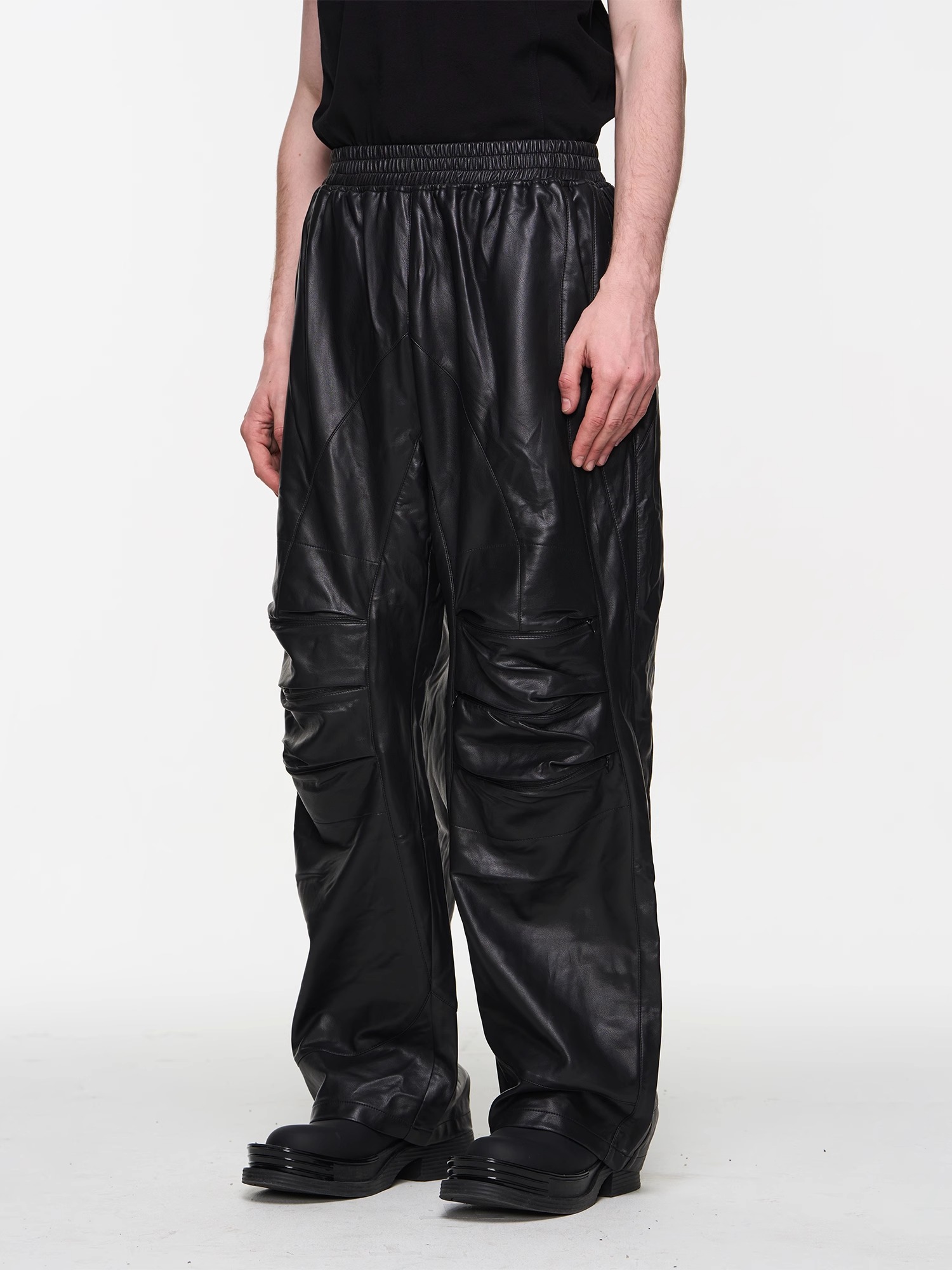 BLINDNOPLAN 24SS Pleated Zipper Trousers
