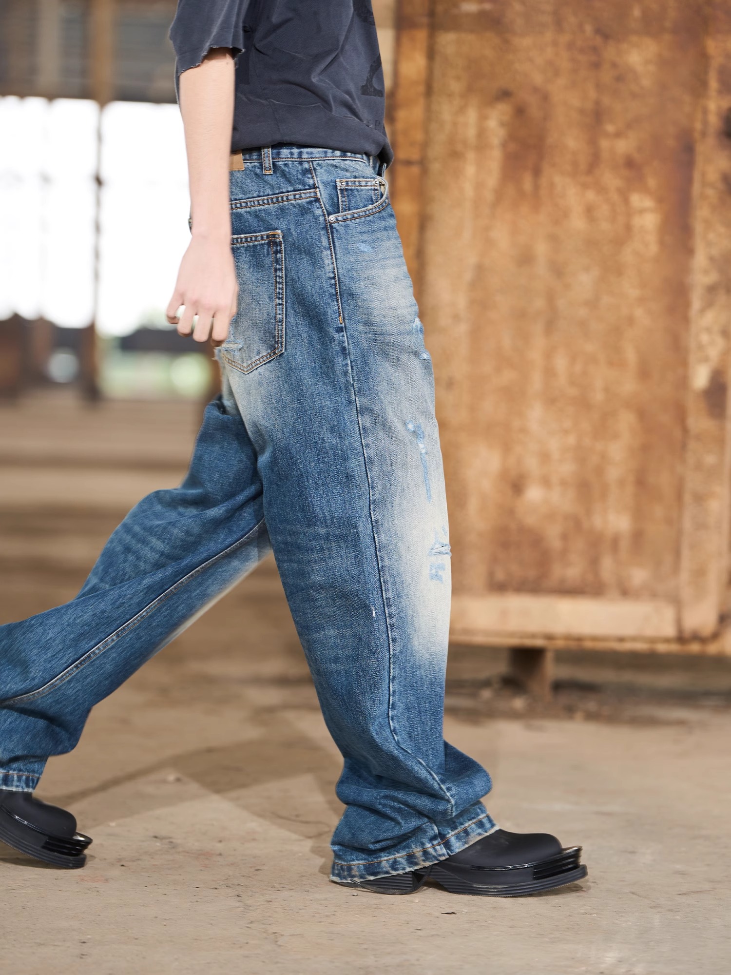 EXITMODE BY BLINDNOPLAN 24SS Ripped Deep Blue Loose Straight-Leg Jeans