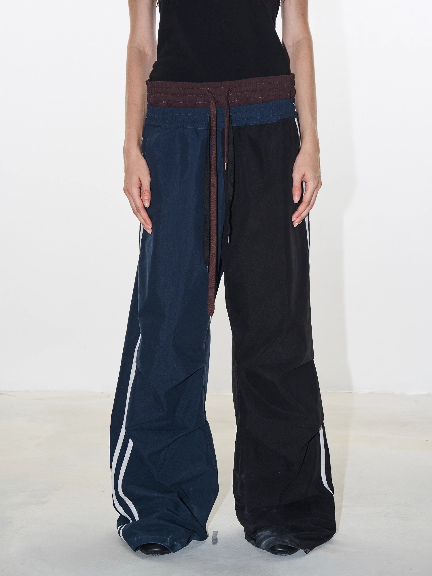 EXITMODE BY BLINDNOPLAN 24AW Double Waist Yin-Yang Pleated Track Pants