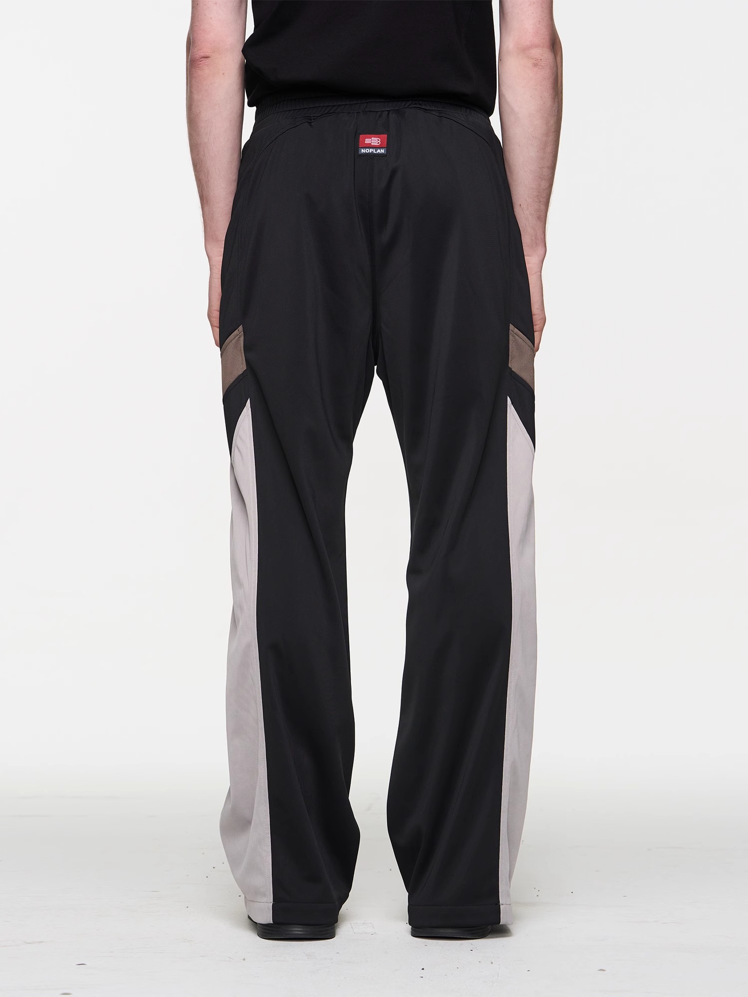 BLINDNOPLAN 24SS Color-blocked Sporty Embroidered Pants