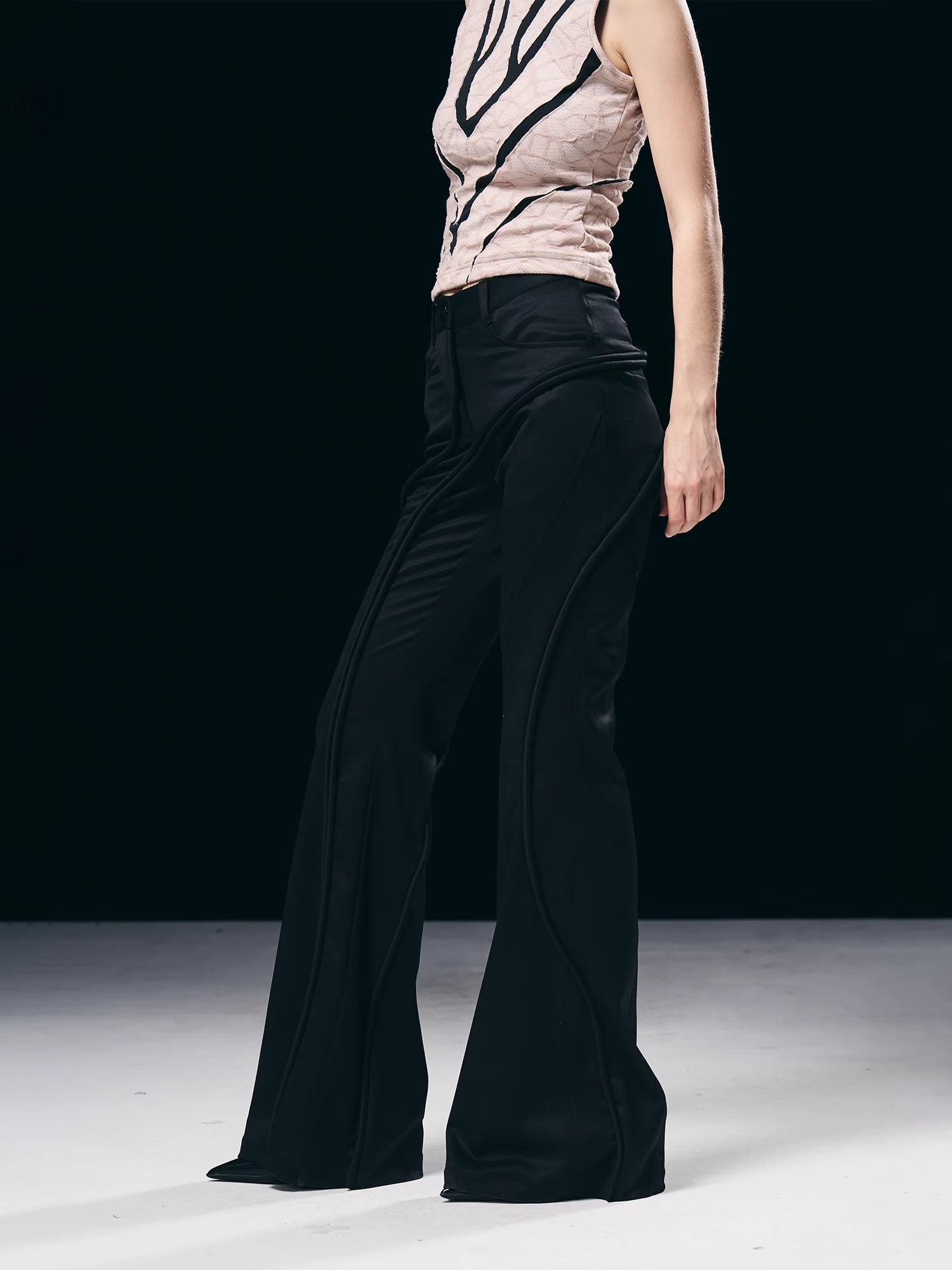 BORON ATOMS 23SS Sculpted Spiral Flared Pants