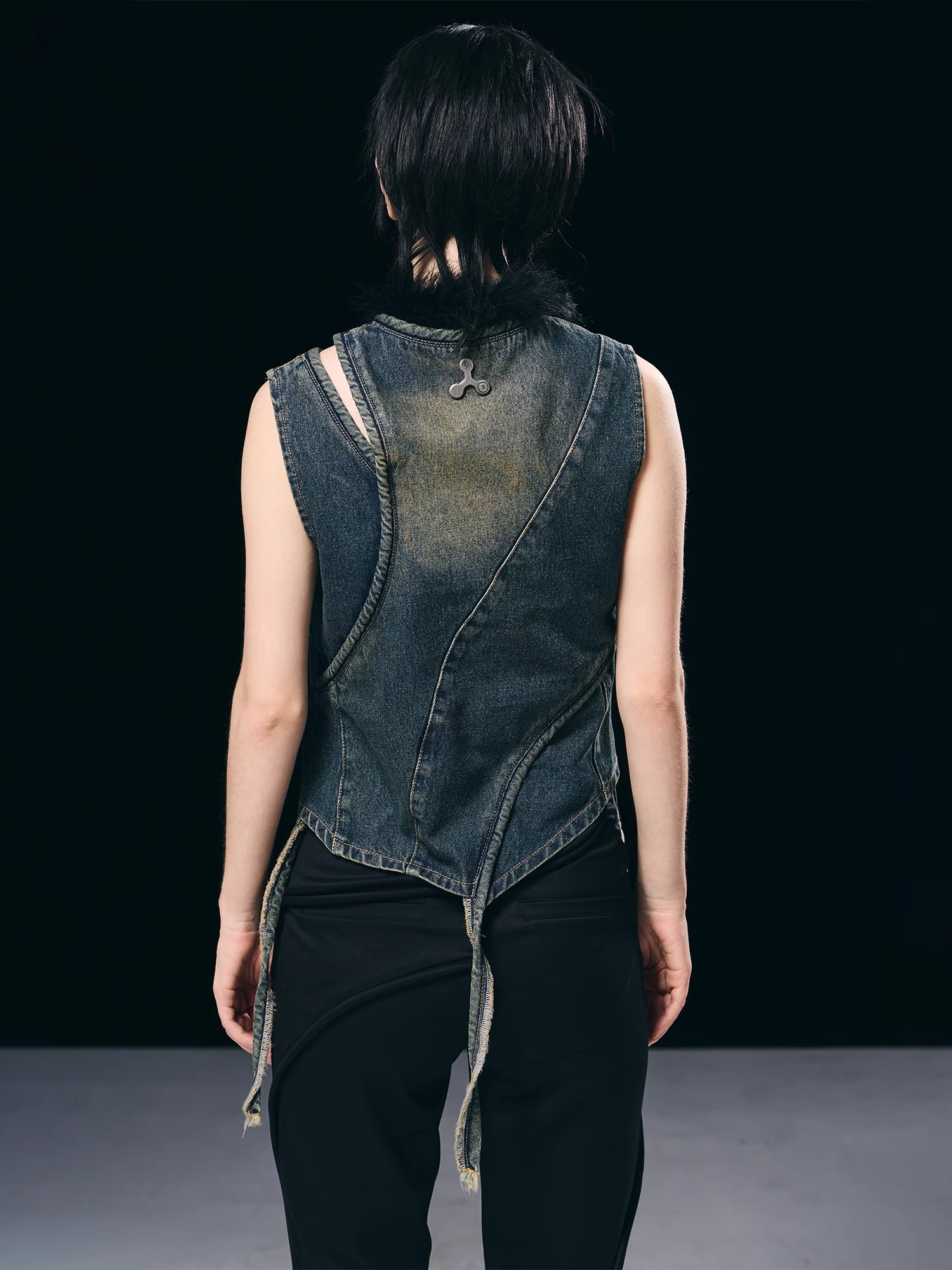 BORON ATOMS 23SS Surrounding 3D Rope Hollow-out Denim Tank