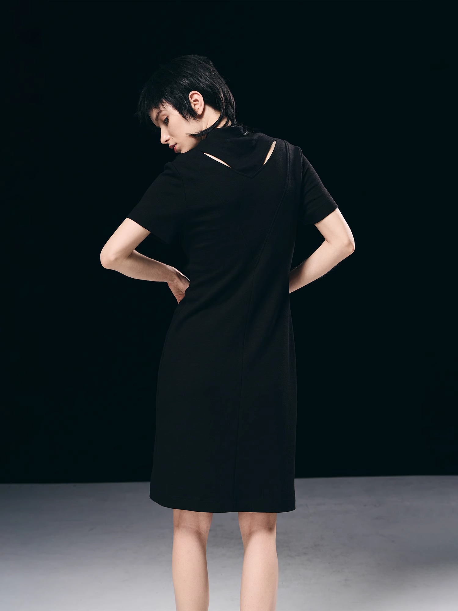 BORON ATOMS 23SS Hollow-out Embroidery Stand Collar Dress