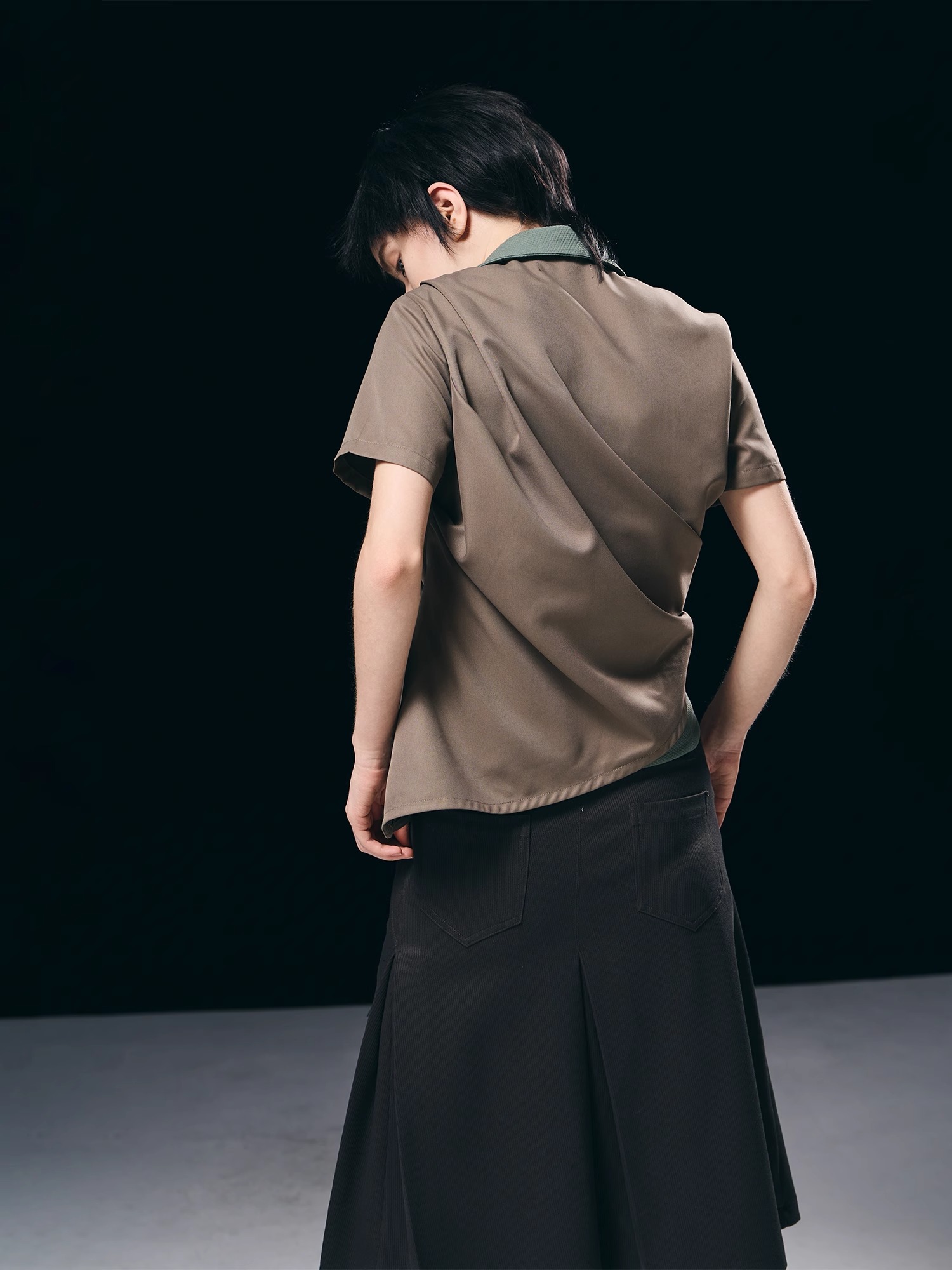 BORON ATOMS 23SS Displaced Placket Natural Wrinkles Asymmetrical Patchwork Embroidered Short Sleeve Shirt