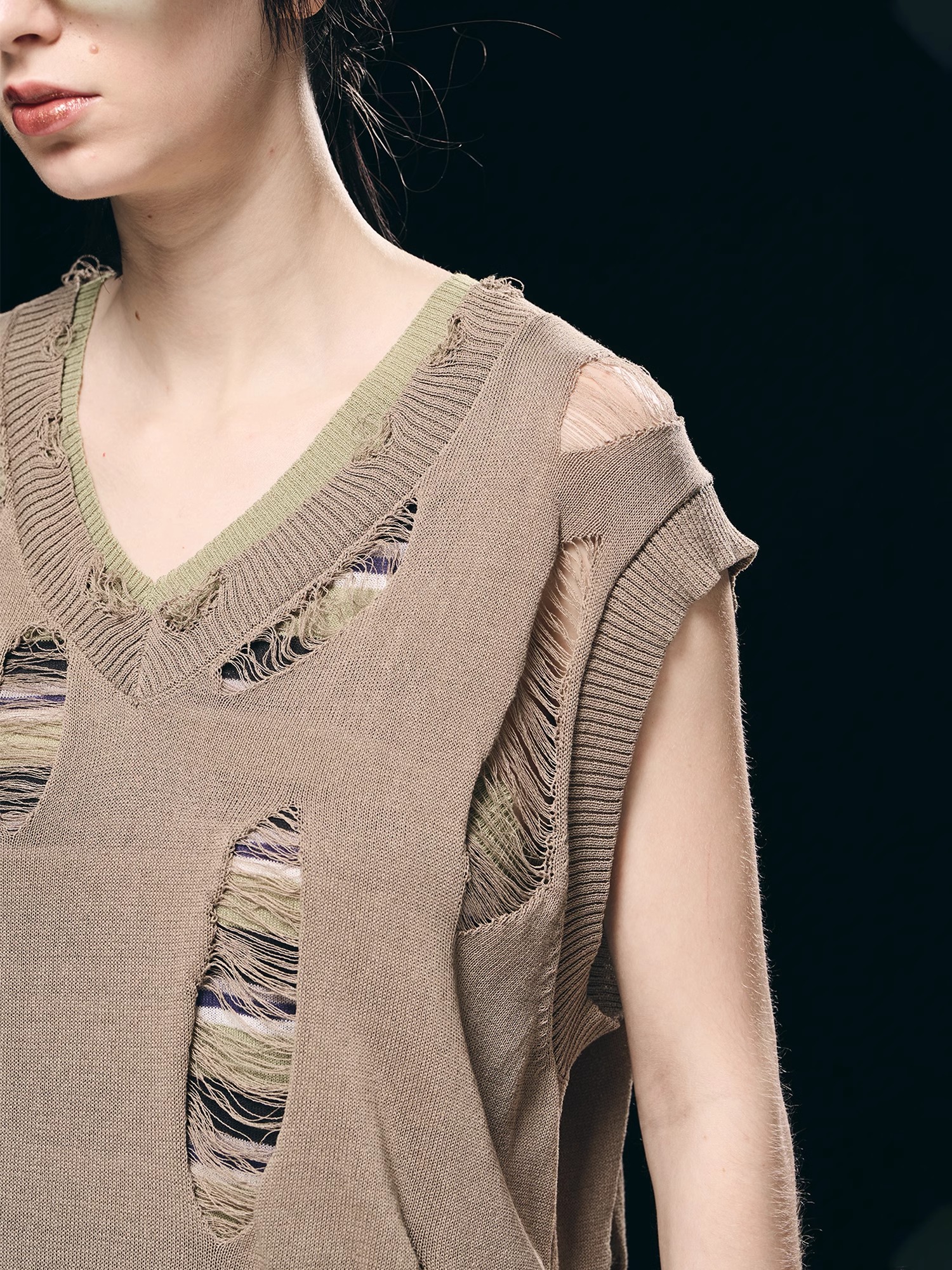 BORON ATOMS 23SS Two-piece Distressed Craft Knitted Striped Tank