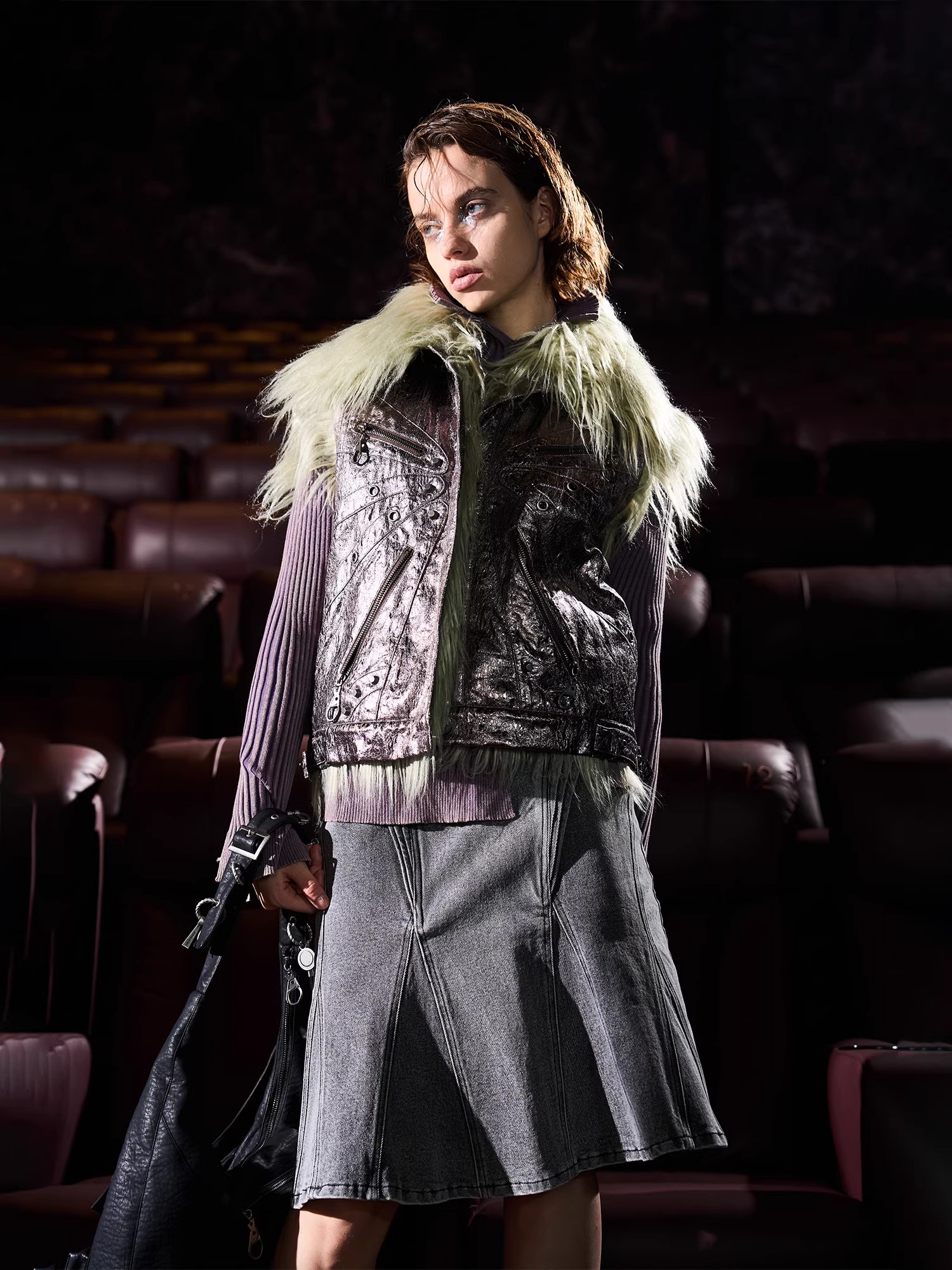 BORON ATOMS 24SS Heavy-duty Fur-lined Metal Vest