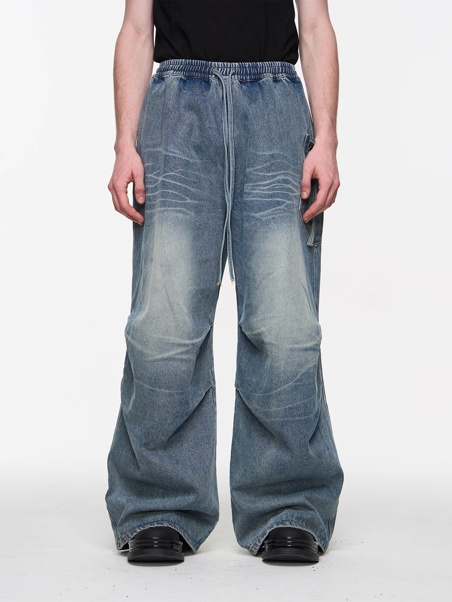 BLINDNOPLAN 24SS Distressed Wash 3D Pleated Jeans