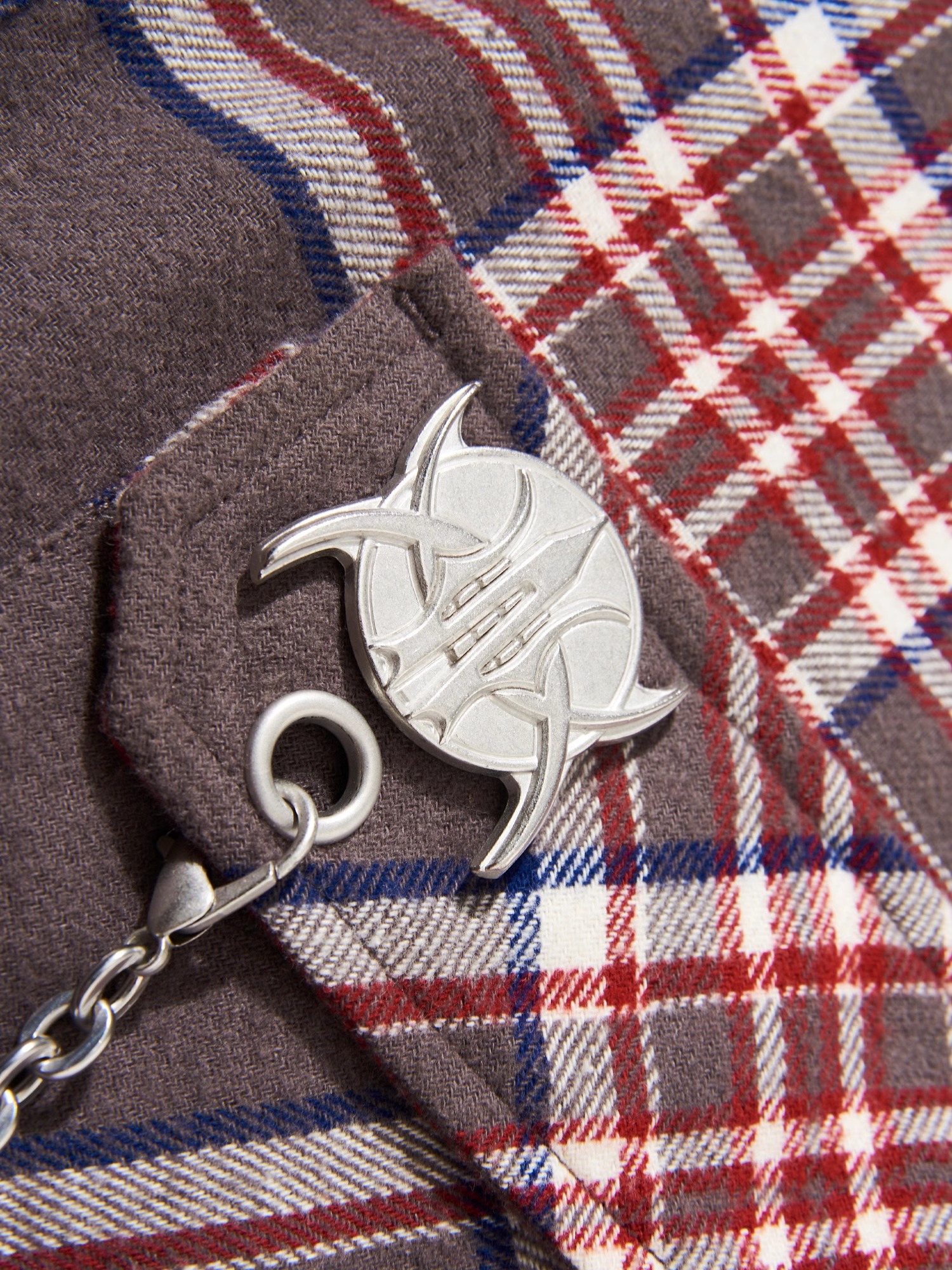 BLINDNOPLAN 24AW Metal Chain Accent Plaid Shirt