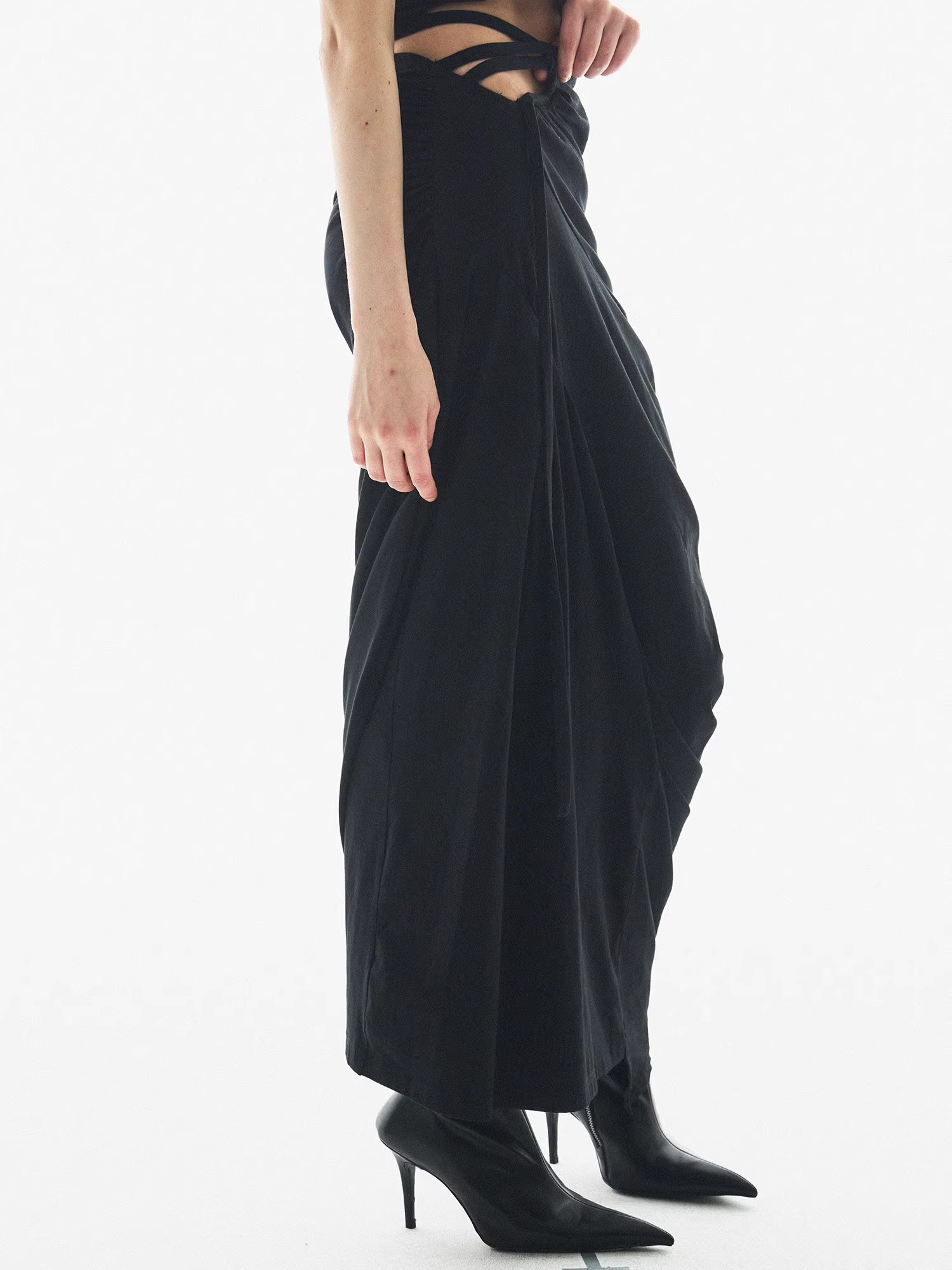 BORON ATOMS 24SS Ruffled Draped Waistband Asymmetrical Long Skirt