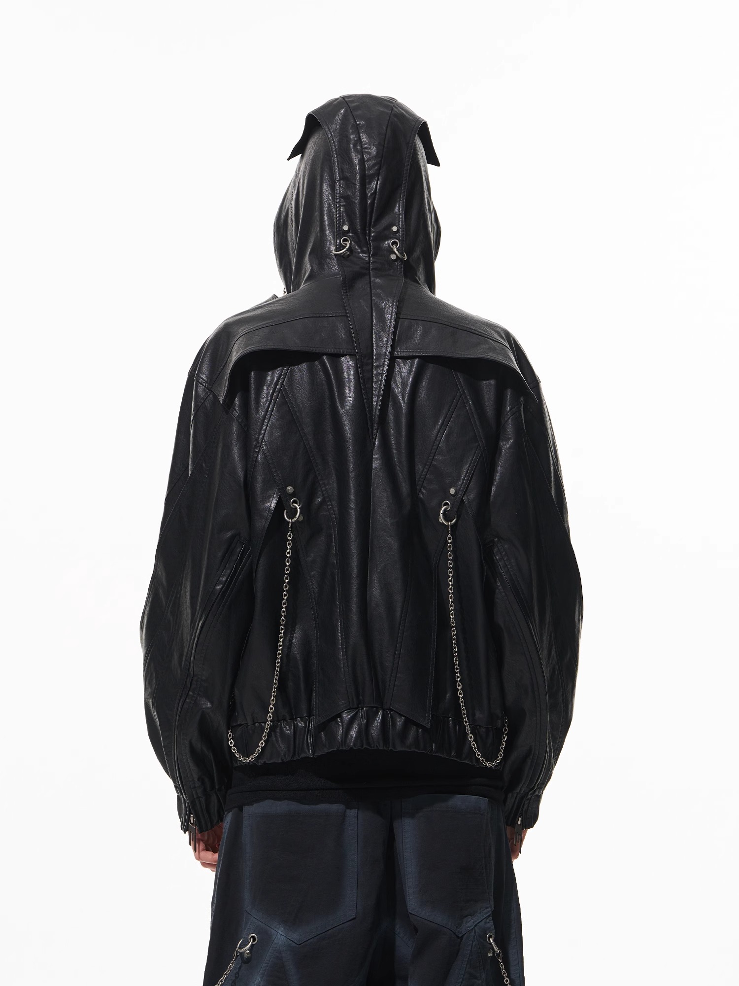 BLINDNOPLAN Metal Chain Decorative Interwoven Multi-Panel Hooded Leather Jacket