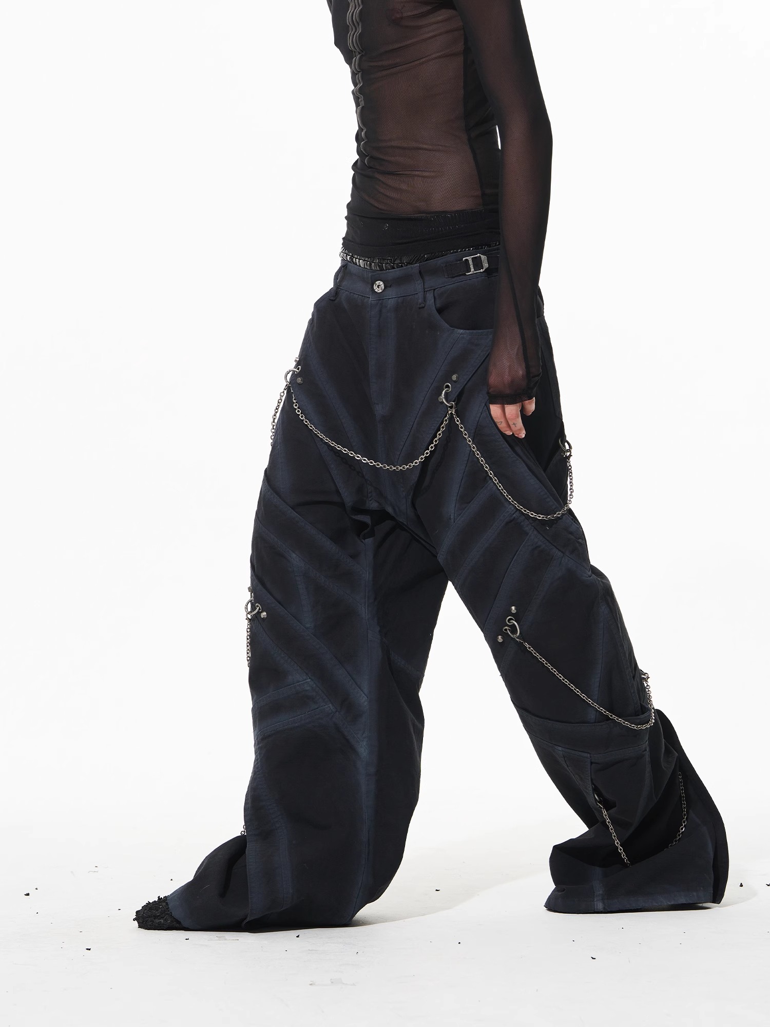 BLINDNOPLAN Crossed Multi-Flap Chain Embellished Washed Workwear Pants