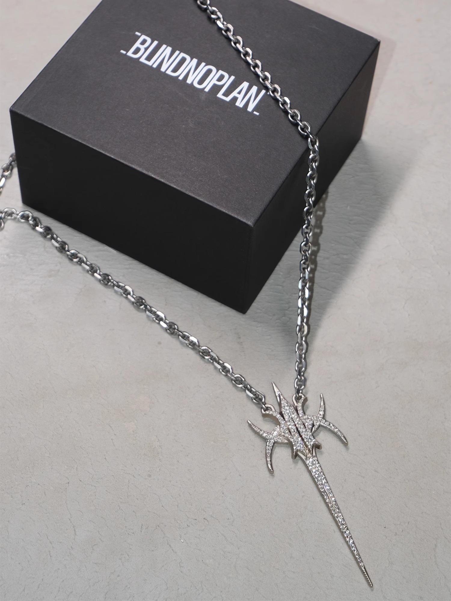 BLINDNOPLAN 24AW Sharp-Edged Logo Electroplated Zinc Alloy Rhinestone Necklace