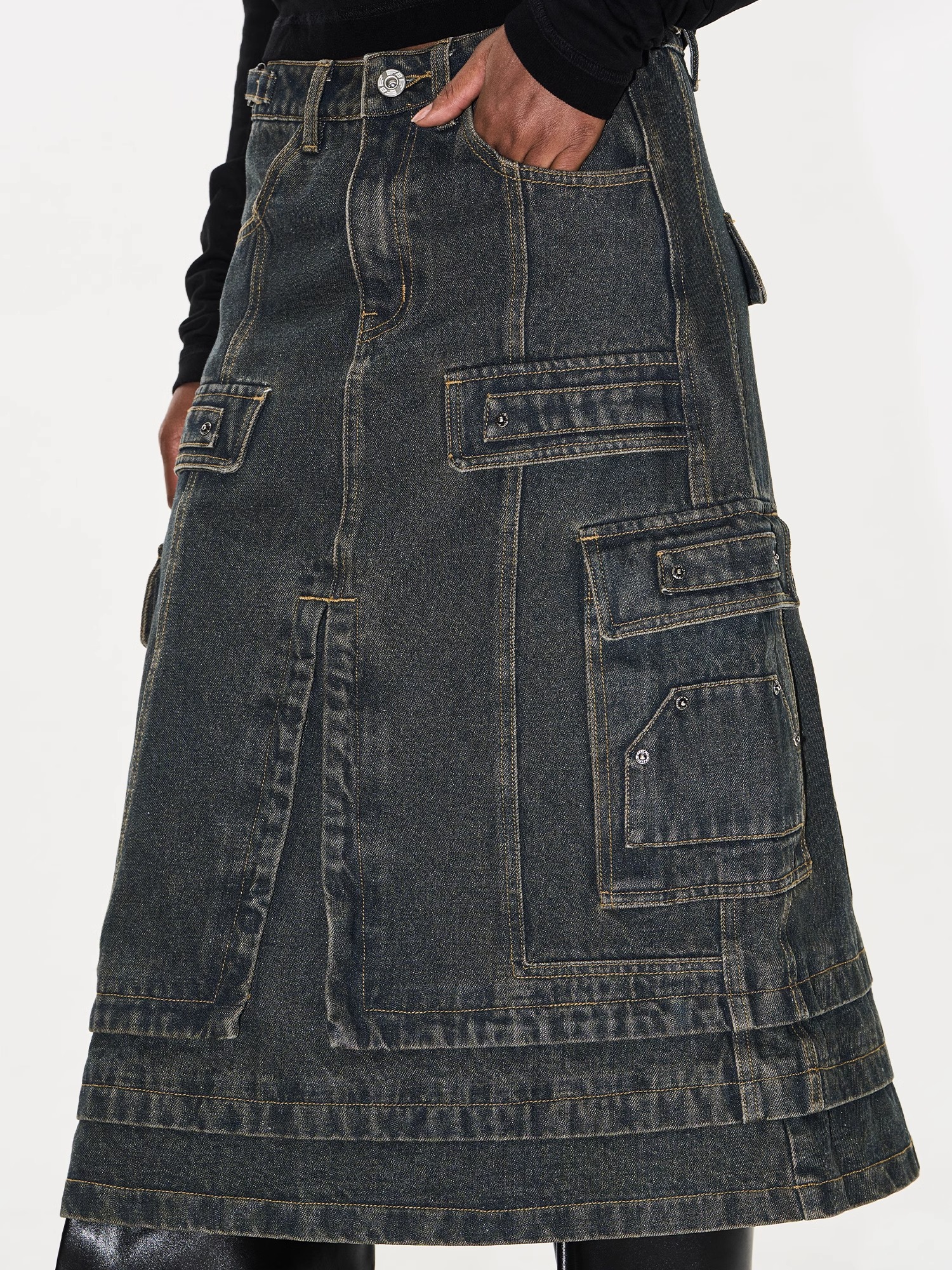 BLINDNOPLAN 25SS Metal Patchwork Distressed Utility Denim Skirt