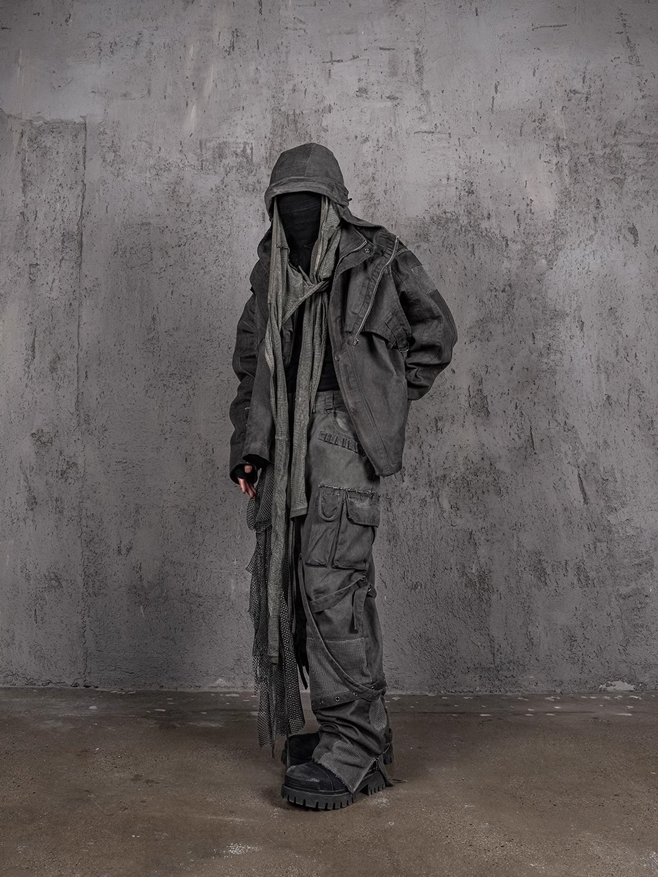 UNDERWATER Scavenger Hooded Vest