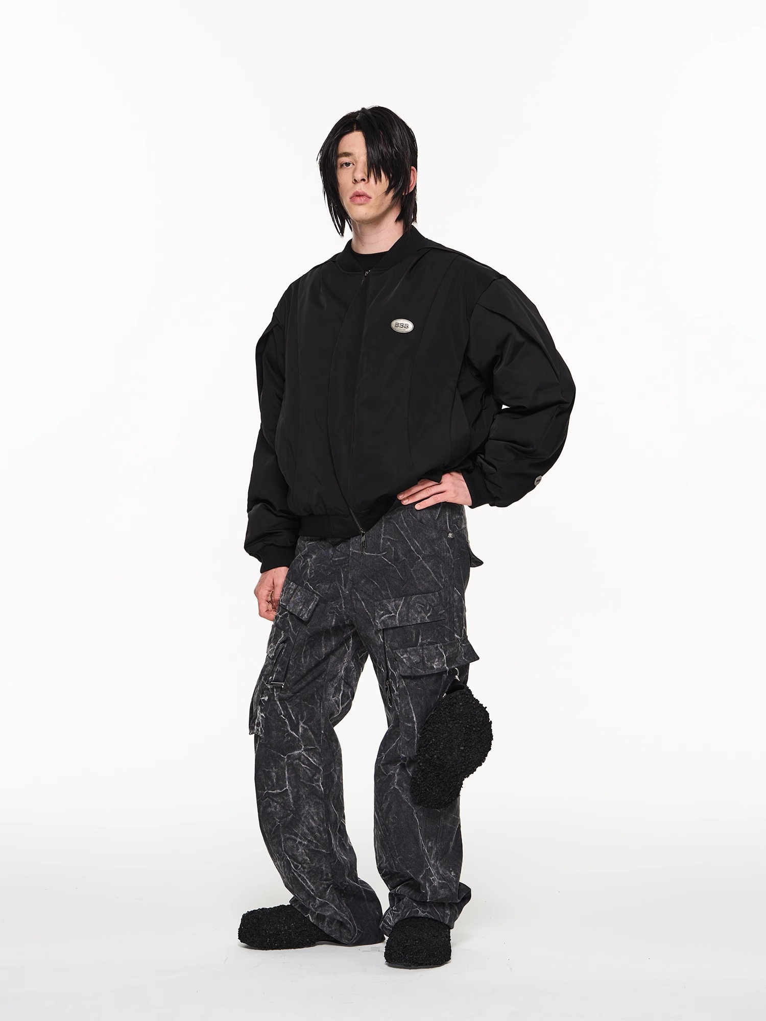 BLINDNOPLAN 23AW 飞褊褶皱式自然形态MA1常规宽松棉服