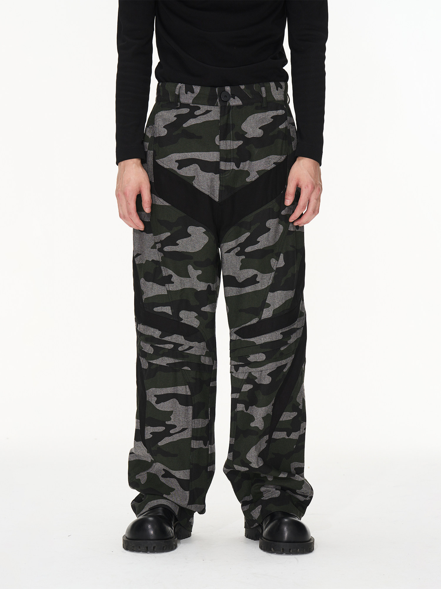 Patchwork Pinch-pleat Camo Work Pants