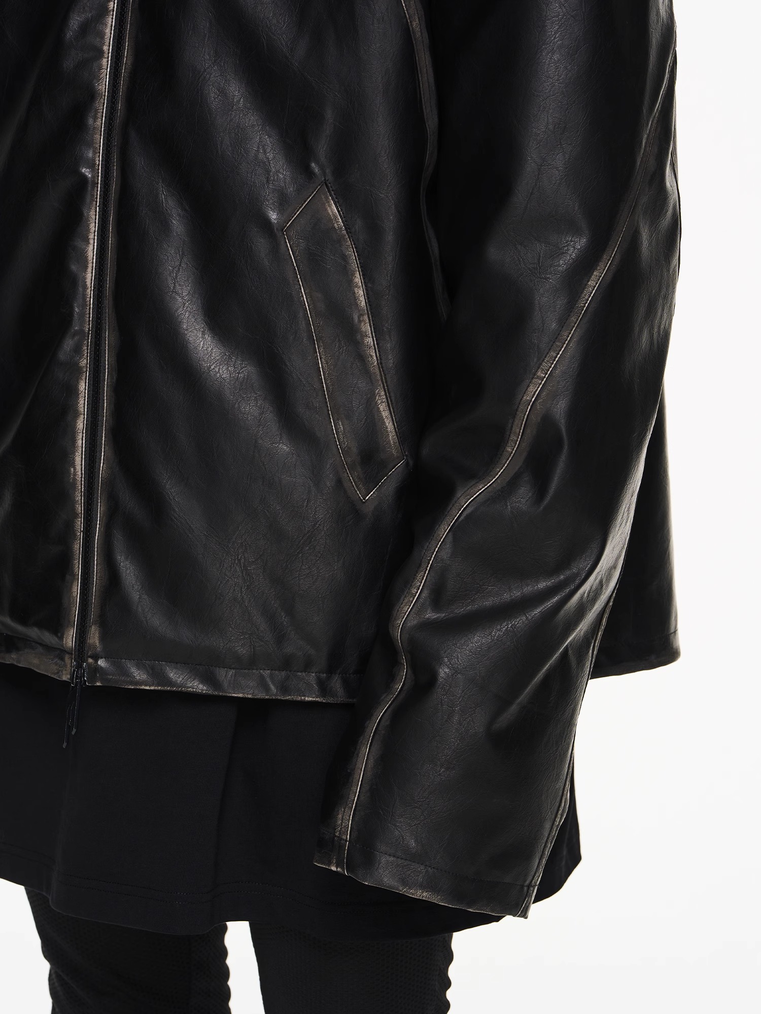 BLINDNOPLAN 23AW Oversized Distressed and Rubbed Leather Jacket