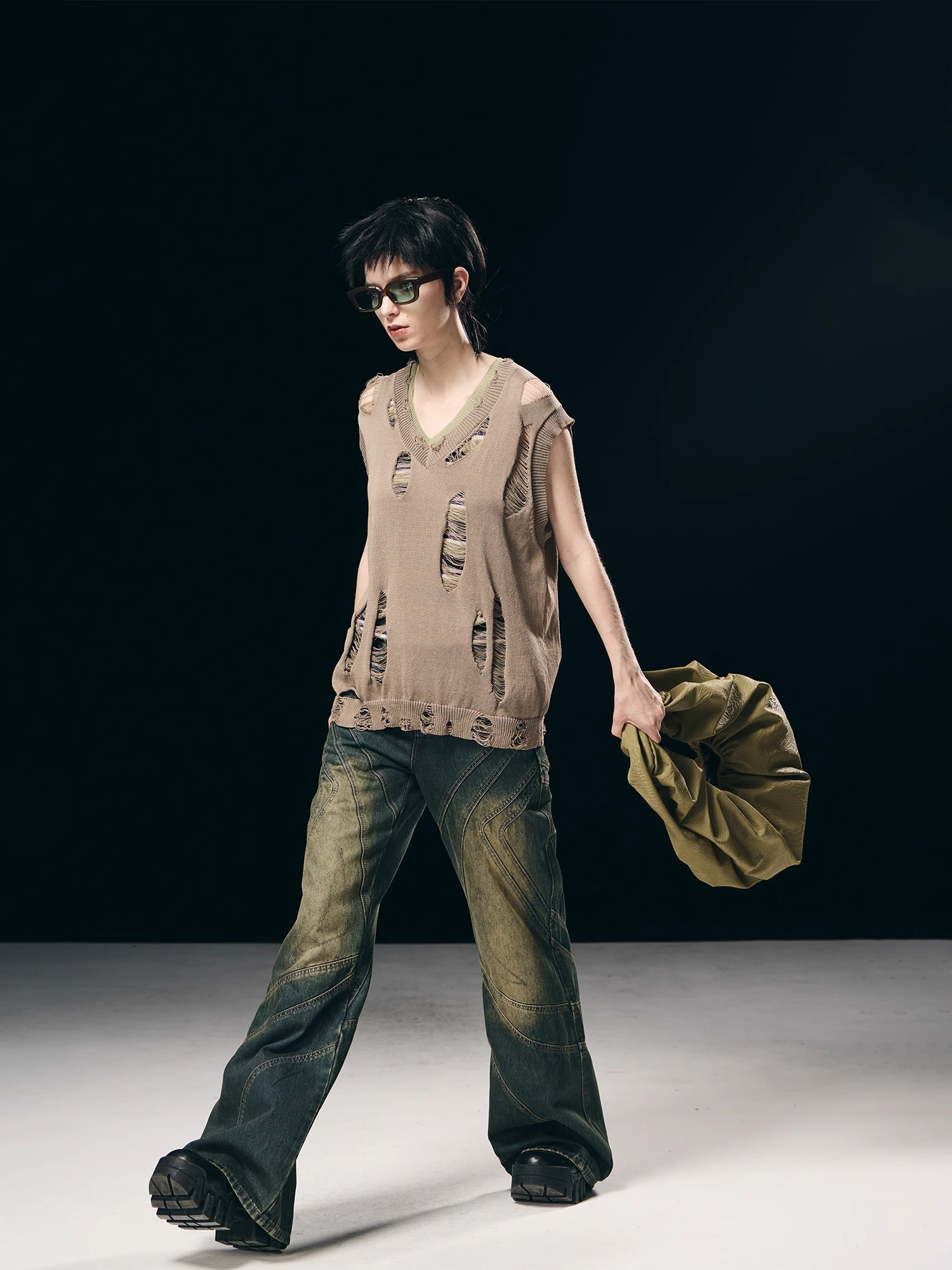 BORON ATOMS 23SS Two-piece Distressed Craft Knitted Striped Tank