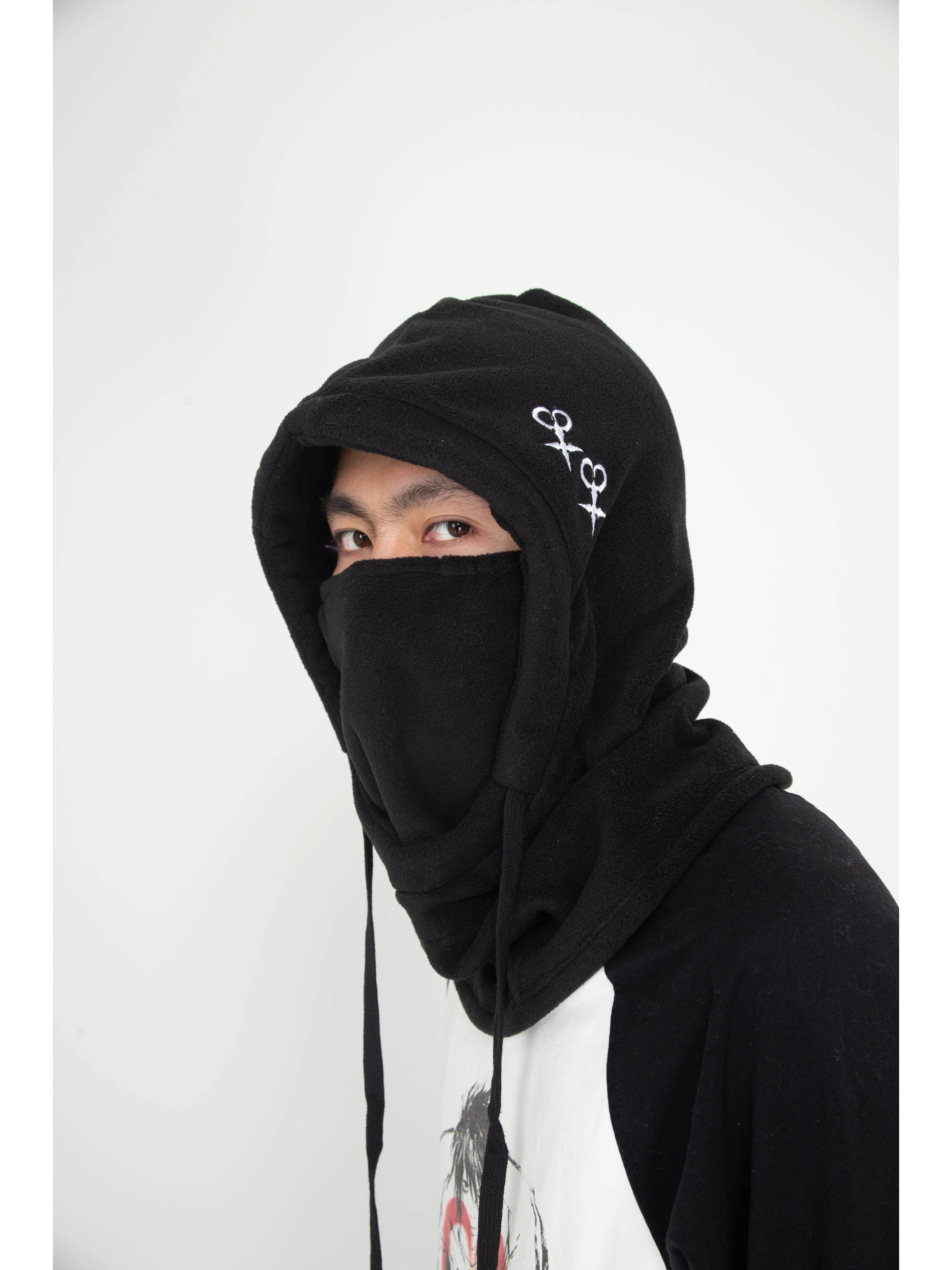 GOCHASKERO Rocking Fleece Embroidery Head Cover