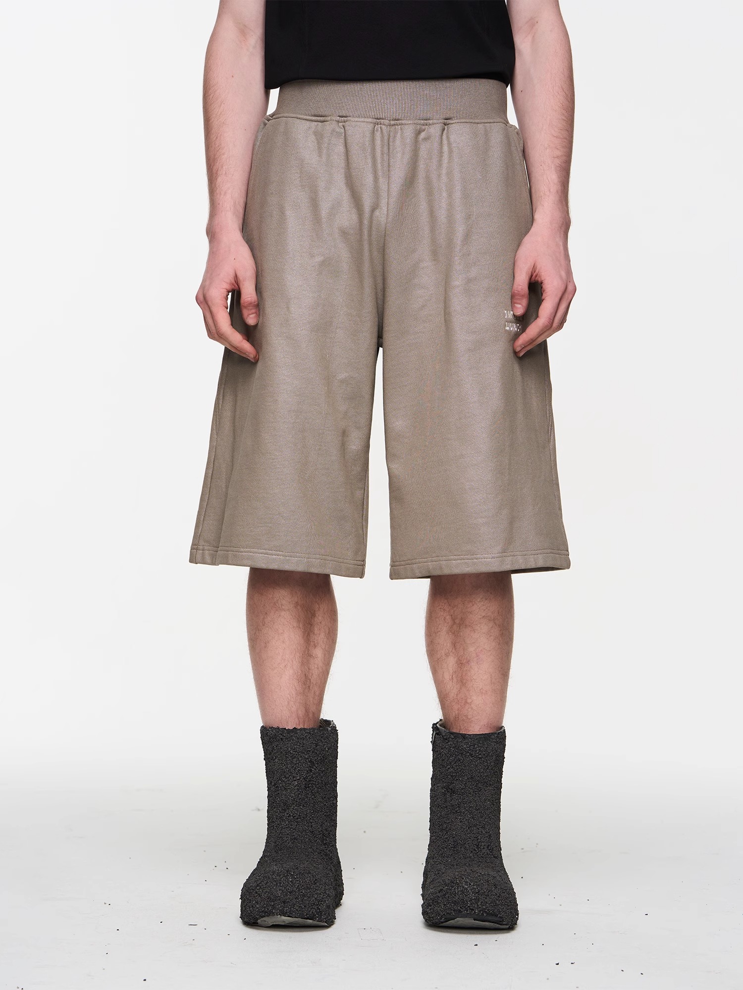 BLINDNOPLAN 24SS Liquid Foil Embroidery Short Sleeve Set