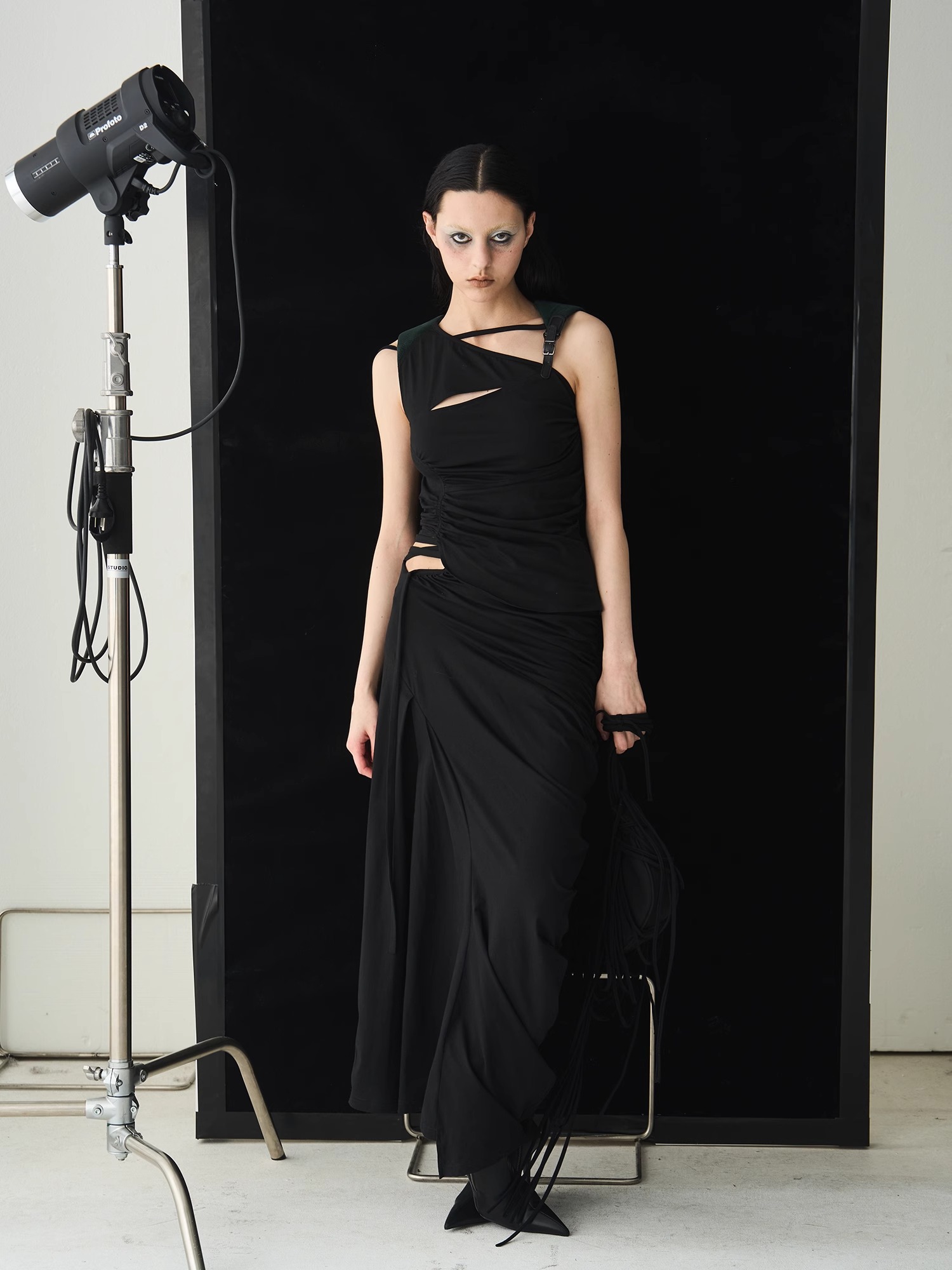 BORON ATOMS 24SS Hollow Ruffle Adjustable Buckle Color-Block Sleeveless Tank