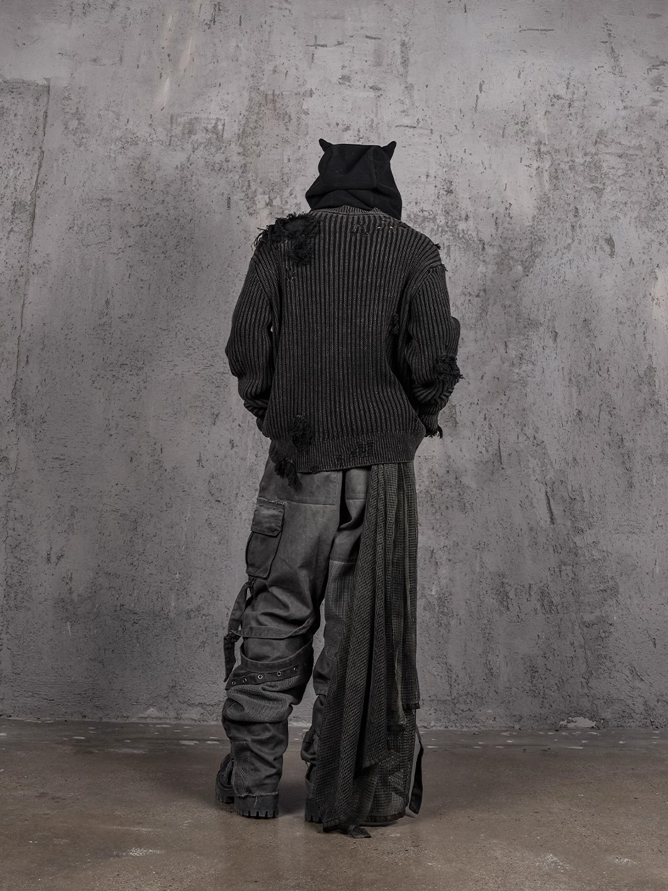 UNDERWATER Wasteland Damaged Sweater