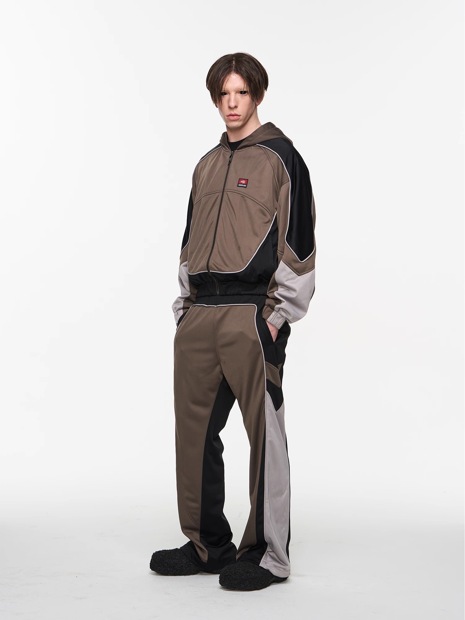 BLINDNOPLAN 24SS Color-blocked Sporty Embroidered Pants