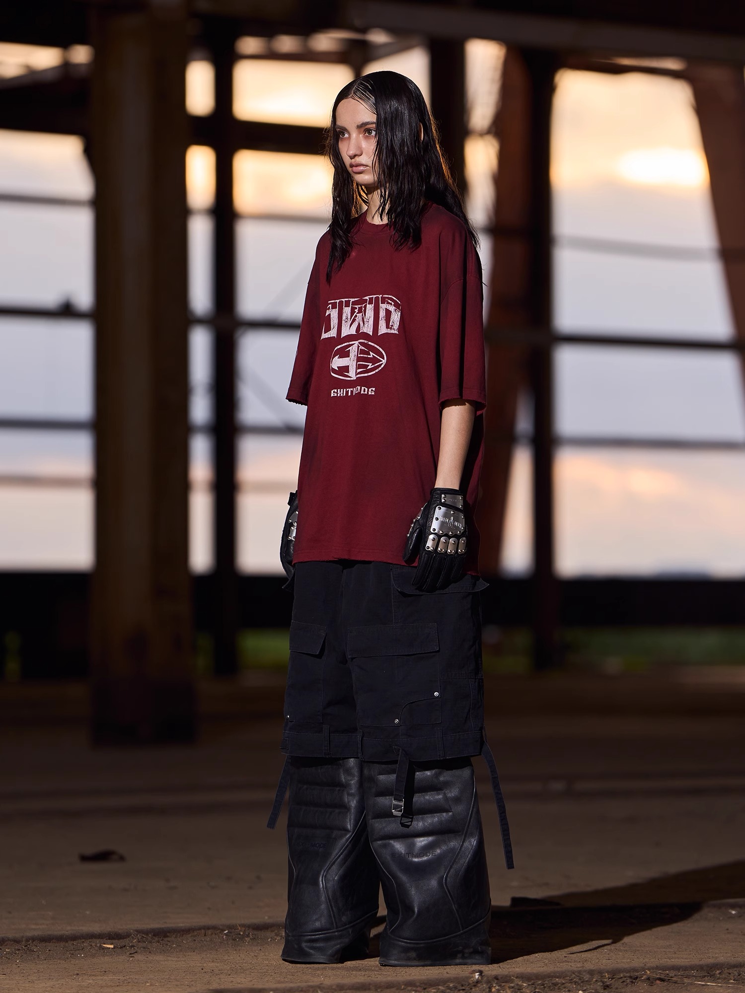 BLINDNOPLAN 24SS EXIT MODE Distressed and Printed Dual-tone T-shirt