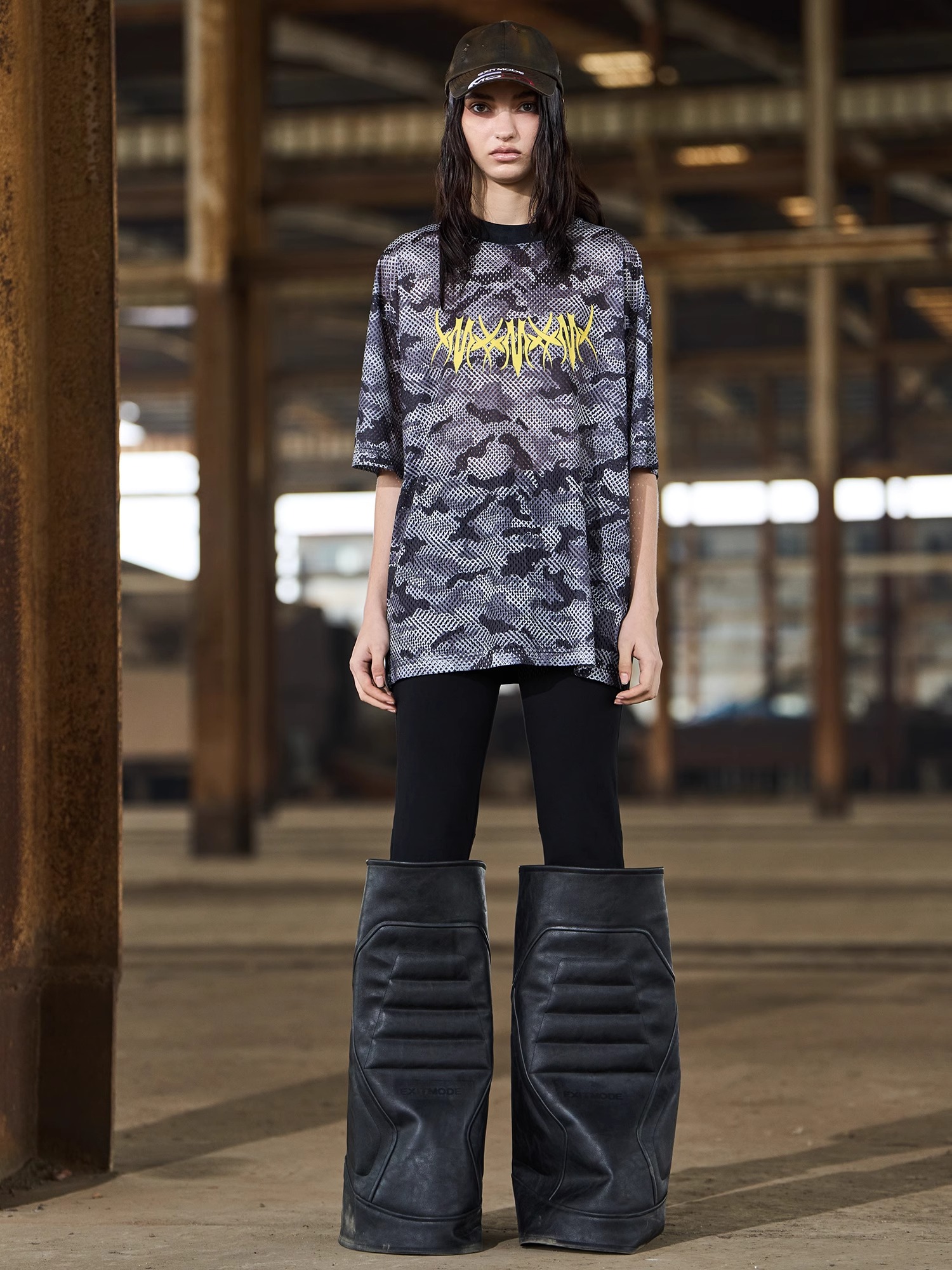 EXITMODE BY BLINDNOPLAN 24SS Double-Sided Gray Camouflage Distressed T-Shirt