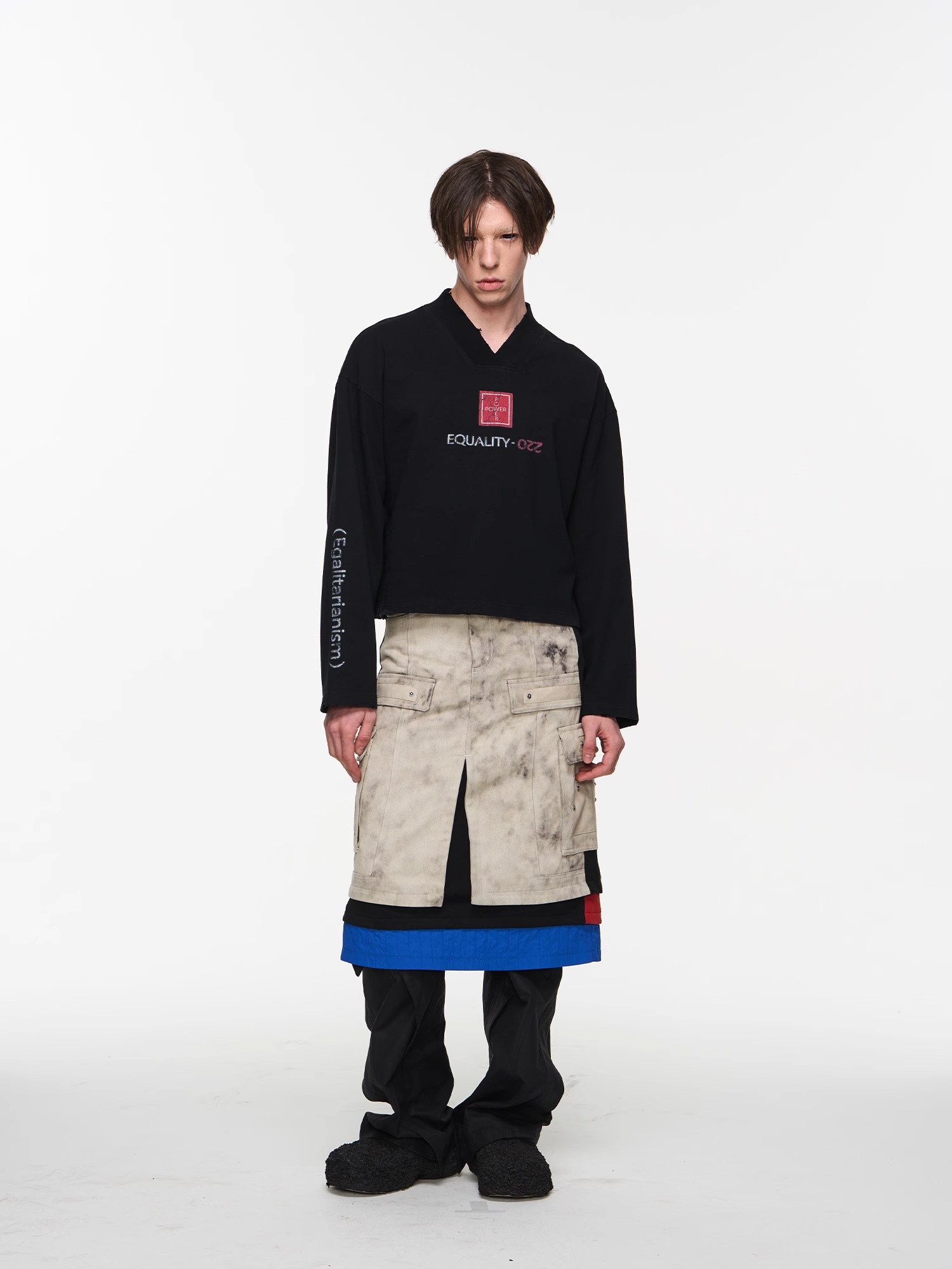 BLINDNOPLAN 24AW V-Neck "Egalitarianism" Print Washed T-Shirt