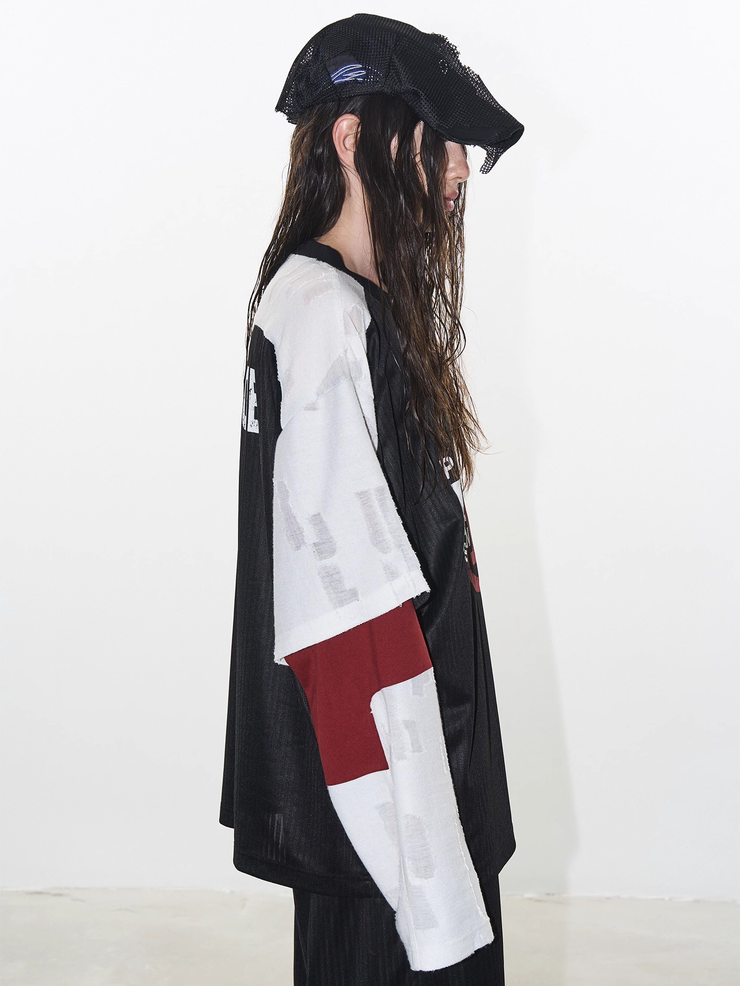 EXITMODE BY BLINDNOPLAN 24AW Color-Blocked Textured Athletic Fake Layered Jersey T-Shirt