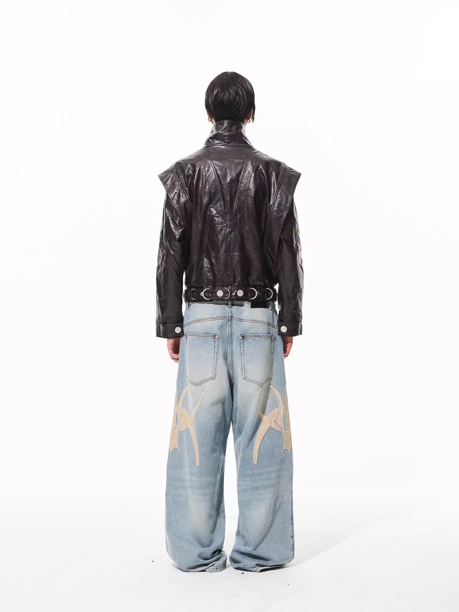 BLINDNOPLAN Graphic Logo Patch Embroidered Washed Loose-Fit Jeans