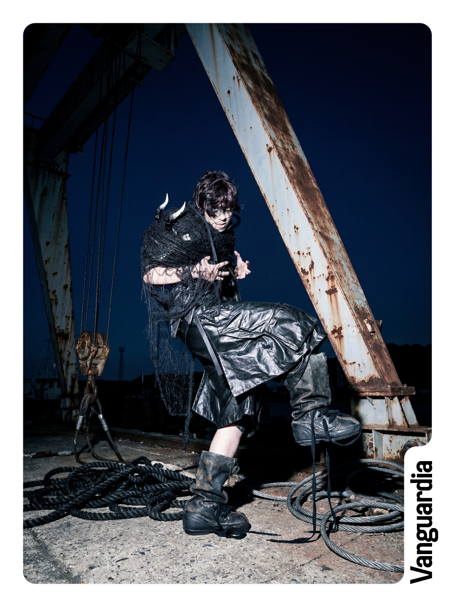 “Twisted Axis“ Coated Deconstructed Capris