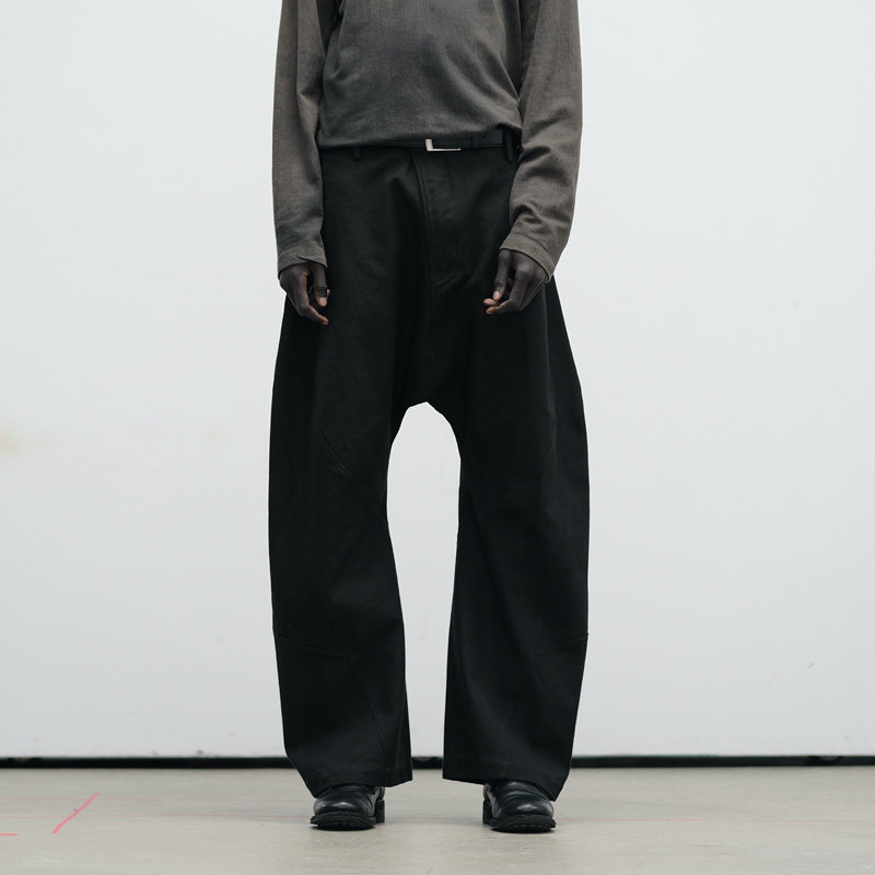 Curved-Knife Spiral Pants