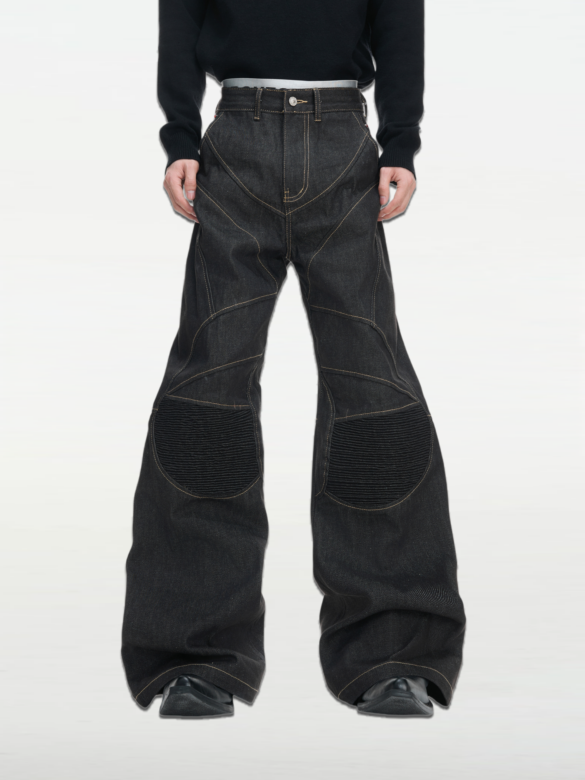 Knee-Pad Pleated High-Stretch Jeans