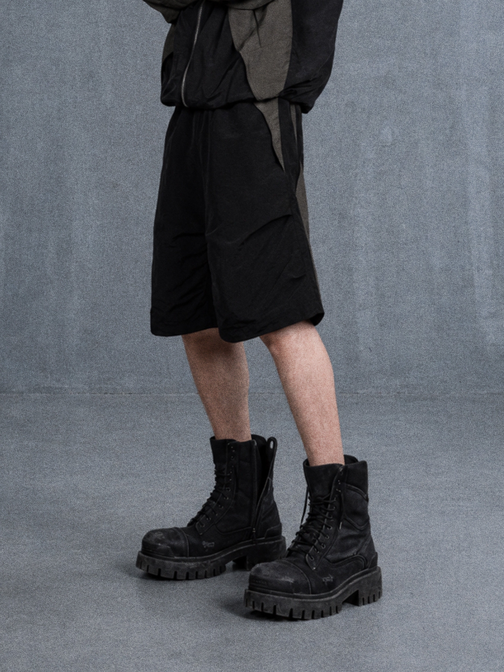 Dull Leaf Shorts