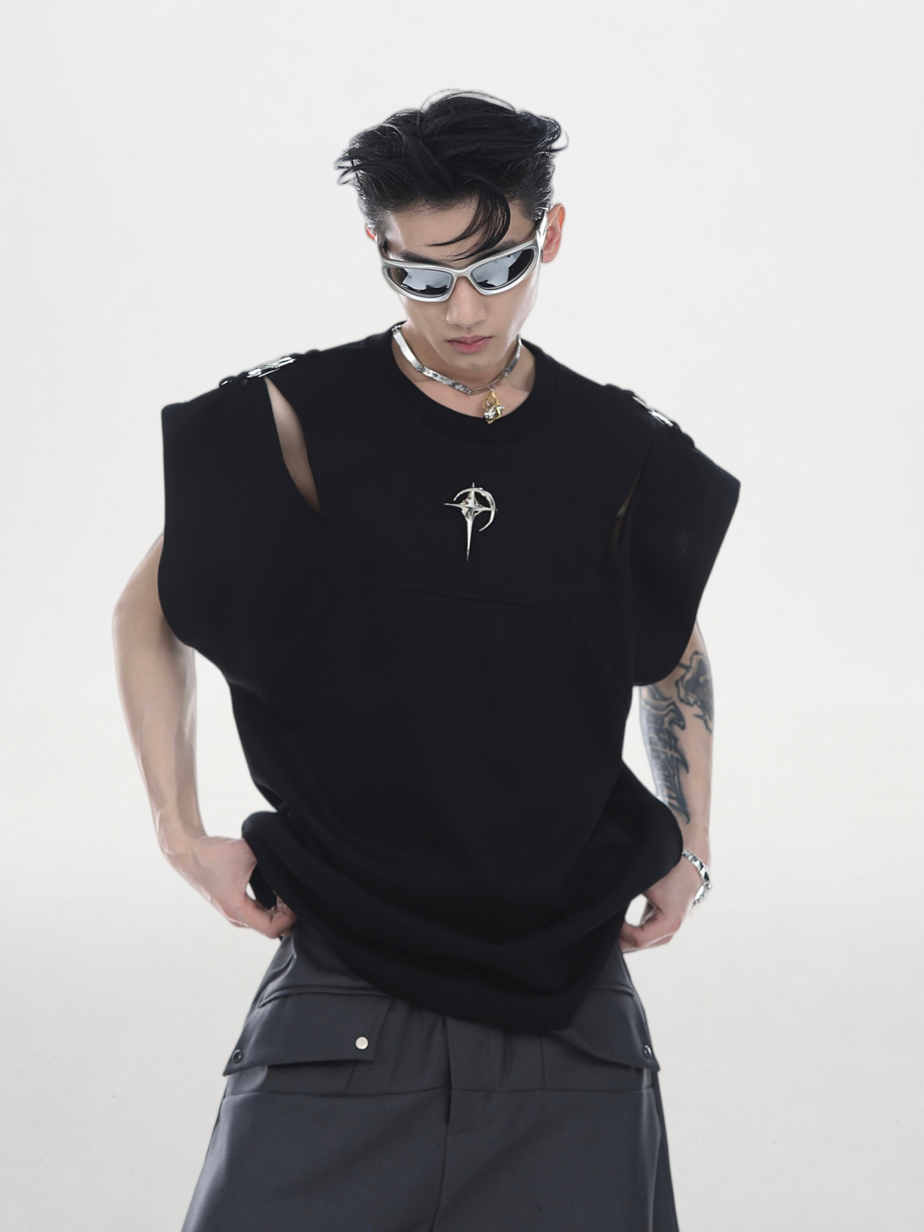 Deconstructed Metal Buckle Split Tank Top