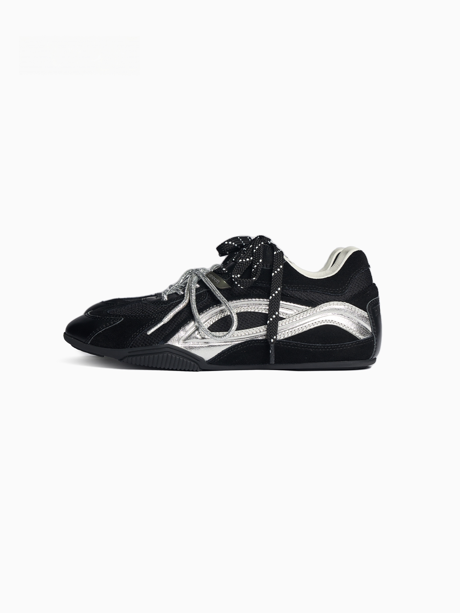 Racing-Inspired German Trainer