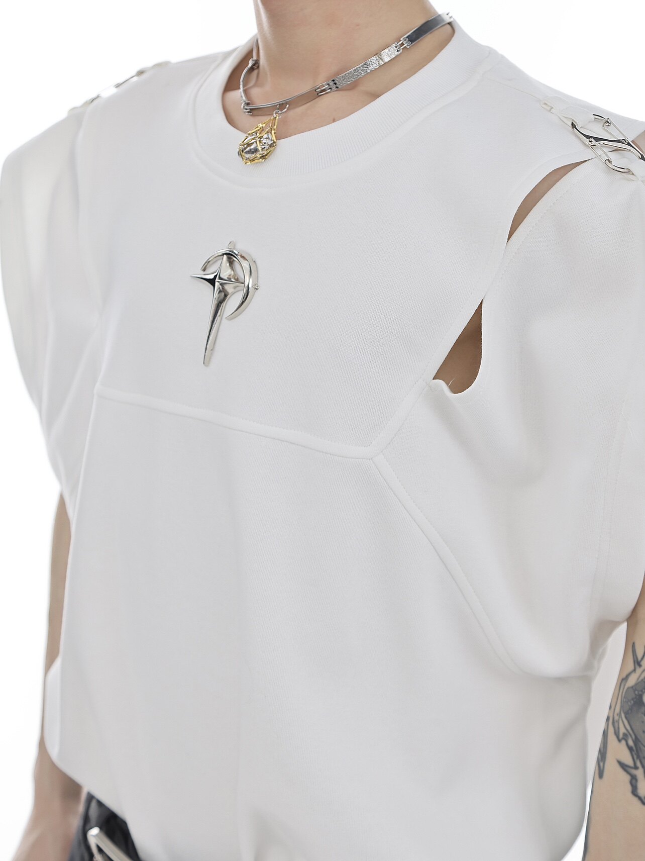 Deconstructed Metal Buckle Split Tank Top