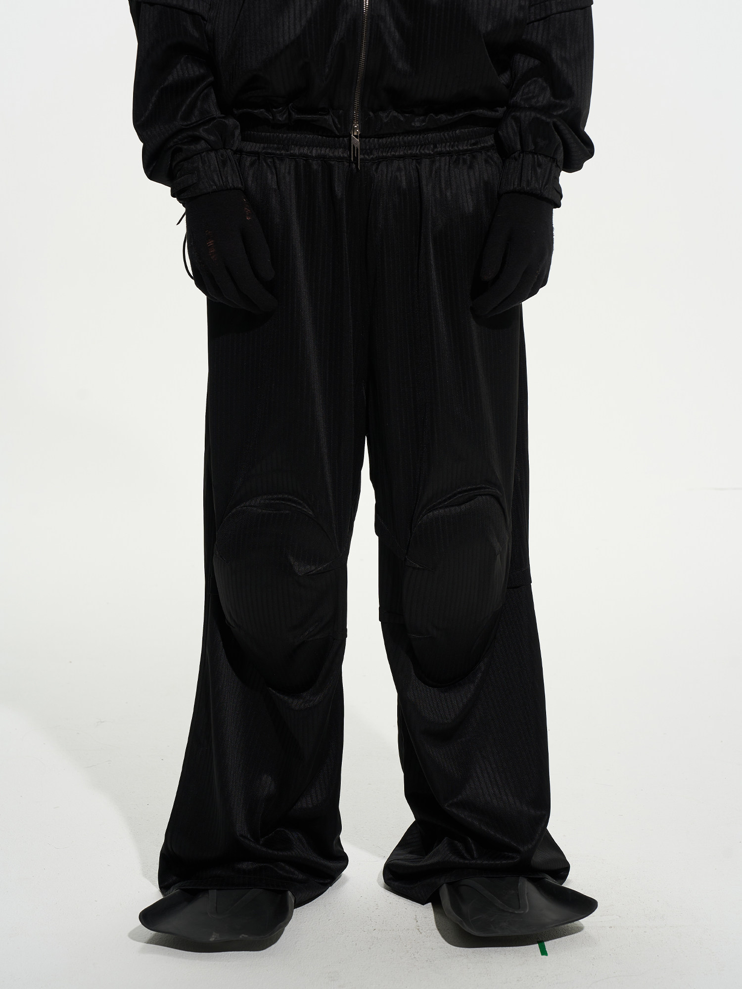 Guard Stripe Sport Pants