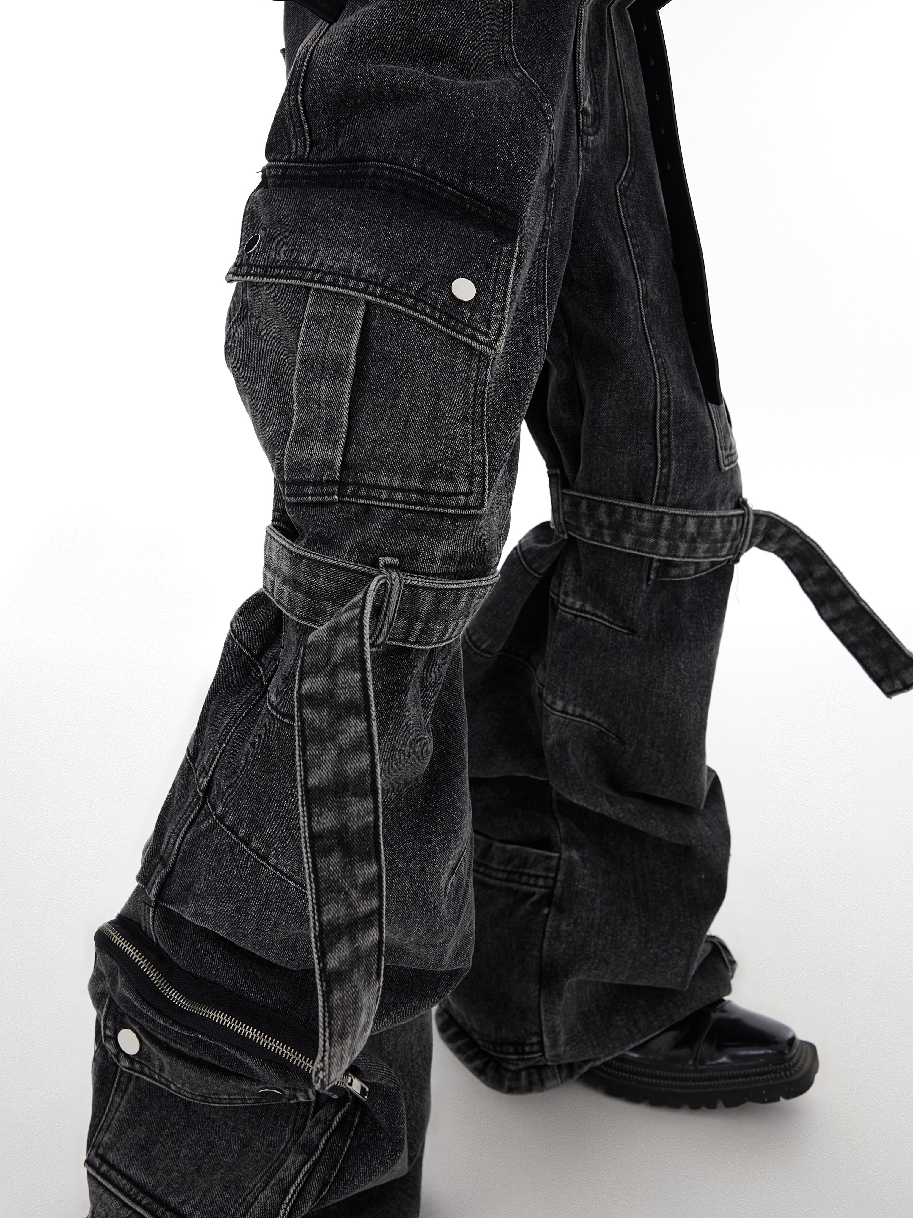 Tech Utility Multi-Pocket Cargo Jeans