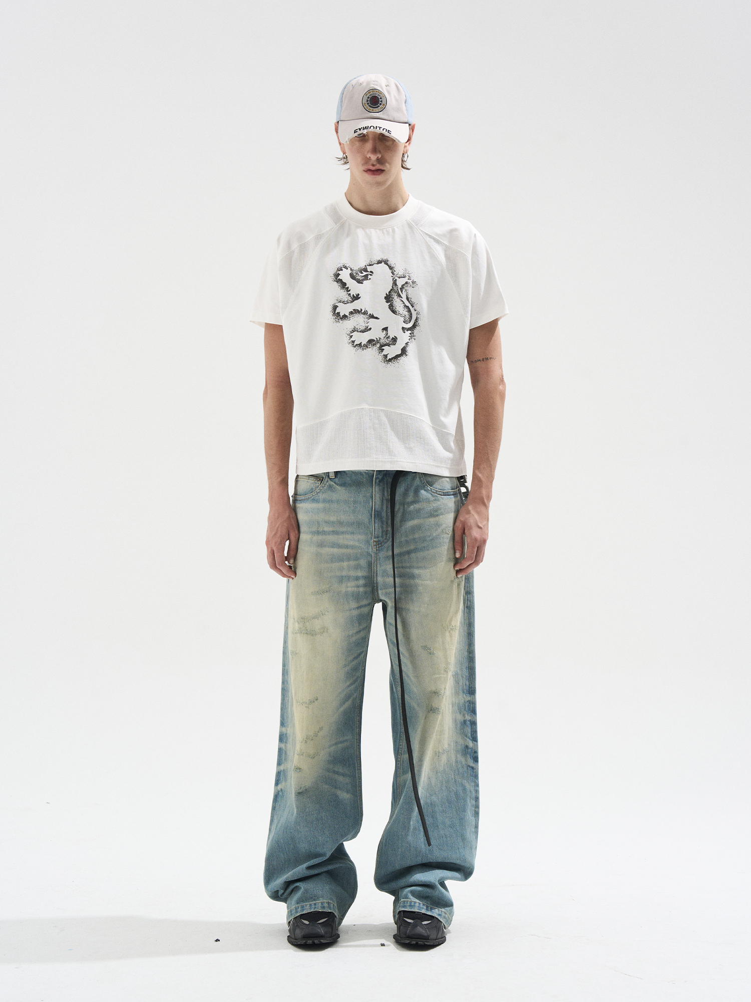 EXITMODE BY BLINDNOPLAN Handcrafted Whisker Washed Blue Jeans