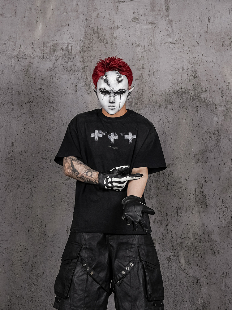 UNDERWATER Cross Tomb Tee